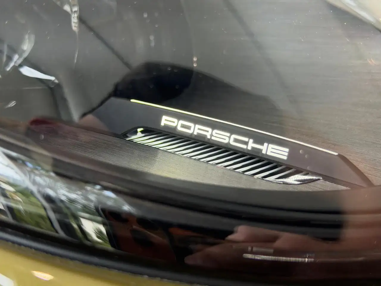 Porsche 992 911 992.2 Carrera GTS Cabrio Spirit 70/grü-sw/21 12