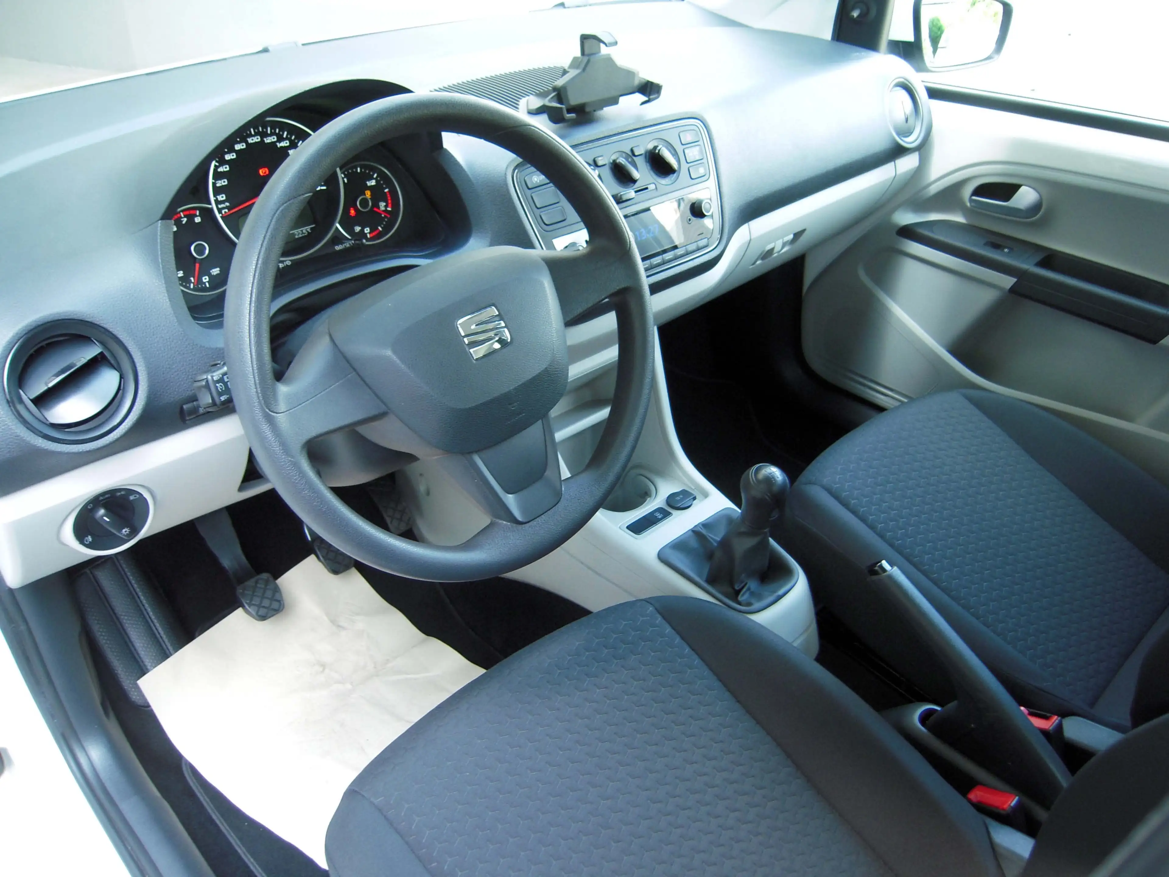 SEAT Mii Klima, Parksensoren Inzahlungnahme möglich!! — photo 5