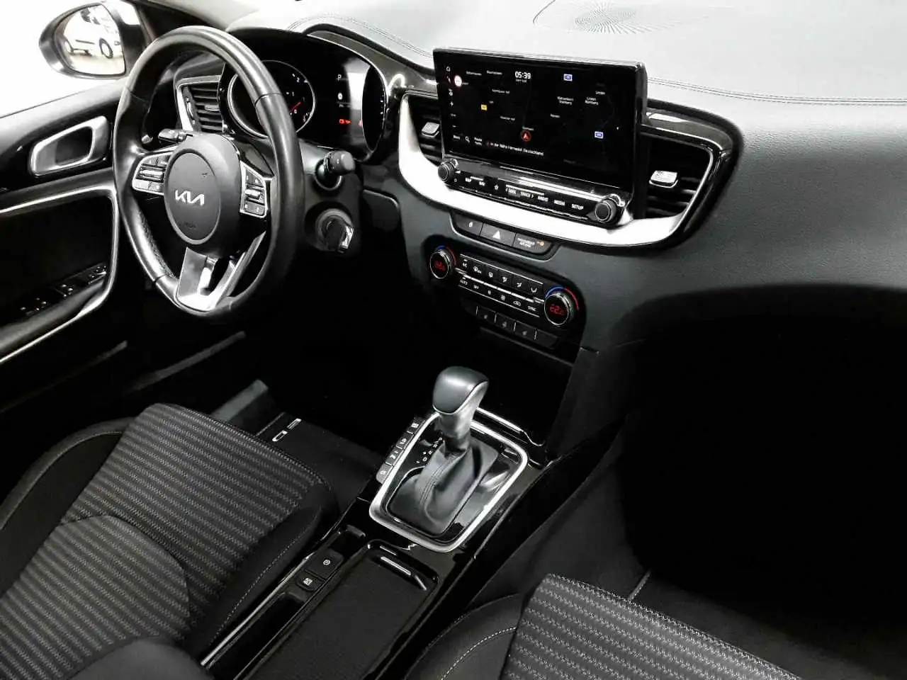 Kia Ceed SW 1.6 CRDi (48V Mild-Hybrid) DCT7 Vision, миниатюра 9