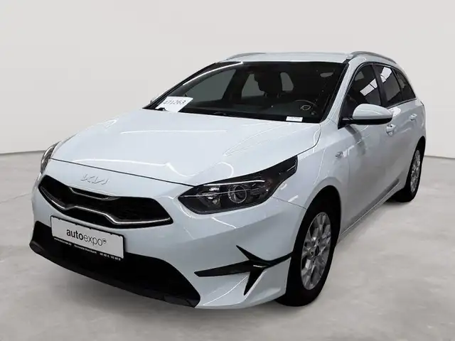 Kia Ceed view 2