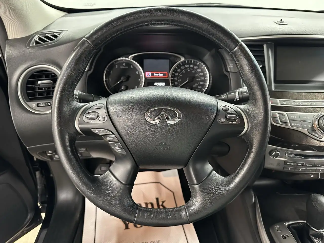 Infiniti QX60 снимка Infiniti QX60