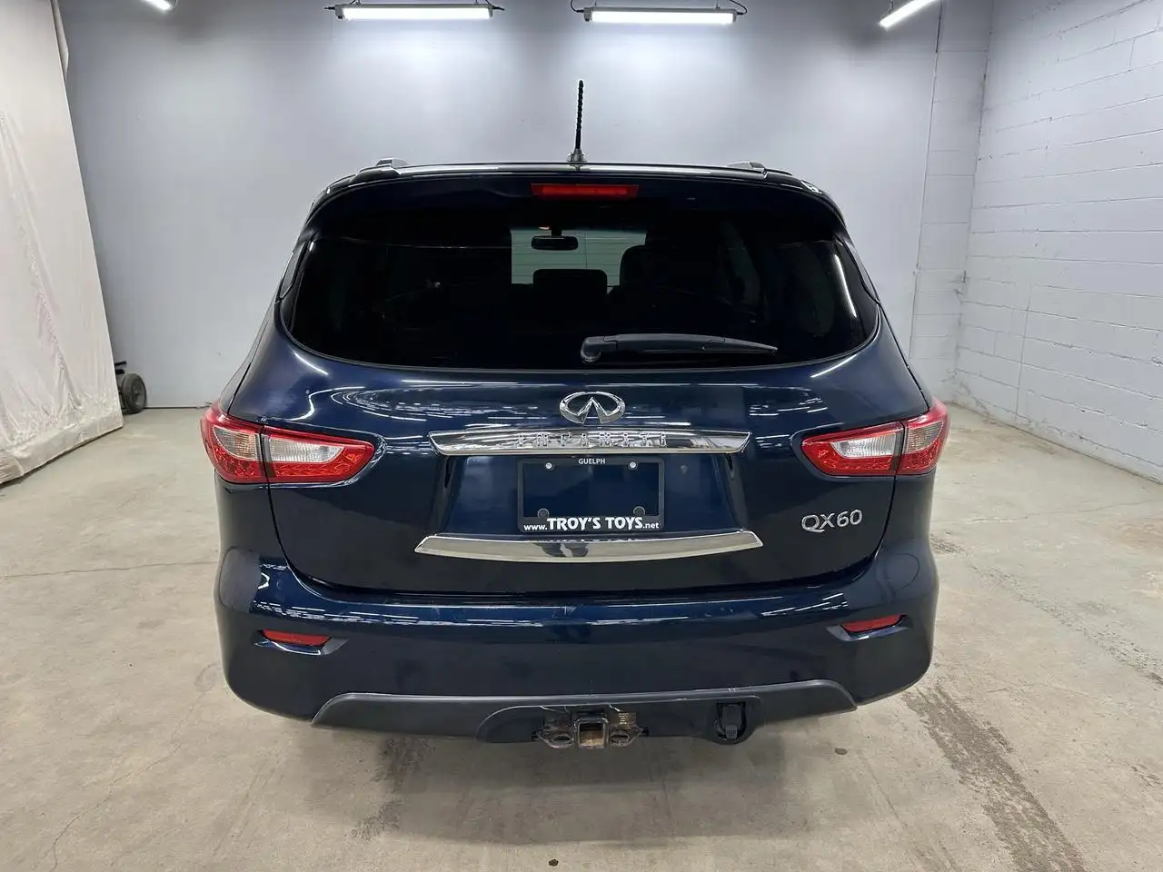 Infiniti QX60 снимка Infiniti QX60