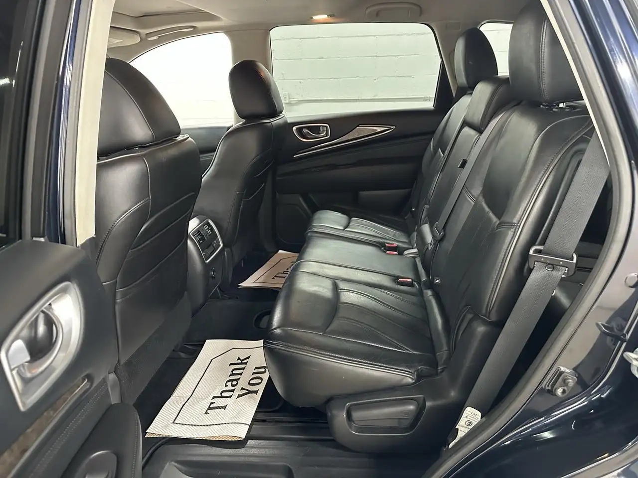 Infiniti QX60 снимка Infiniti QX60