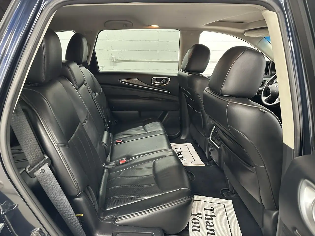 Infiniti QX60 снимка Infiniti QX60