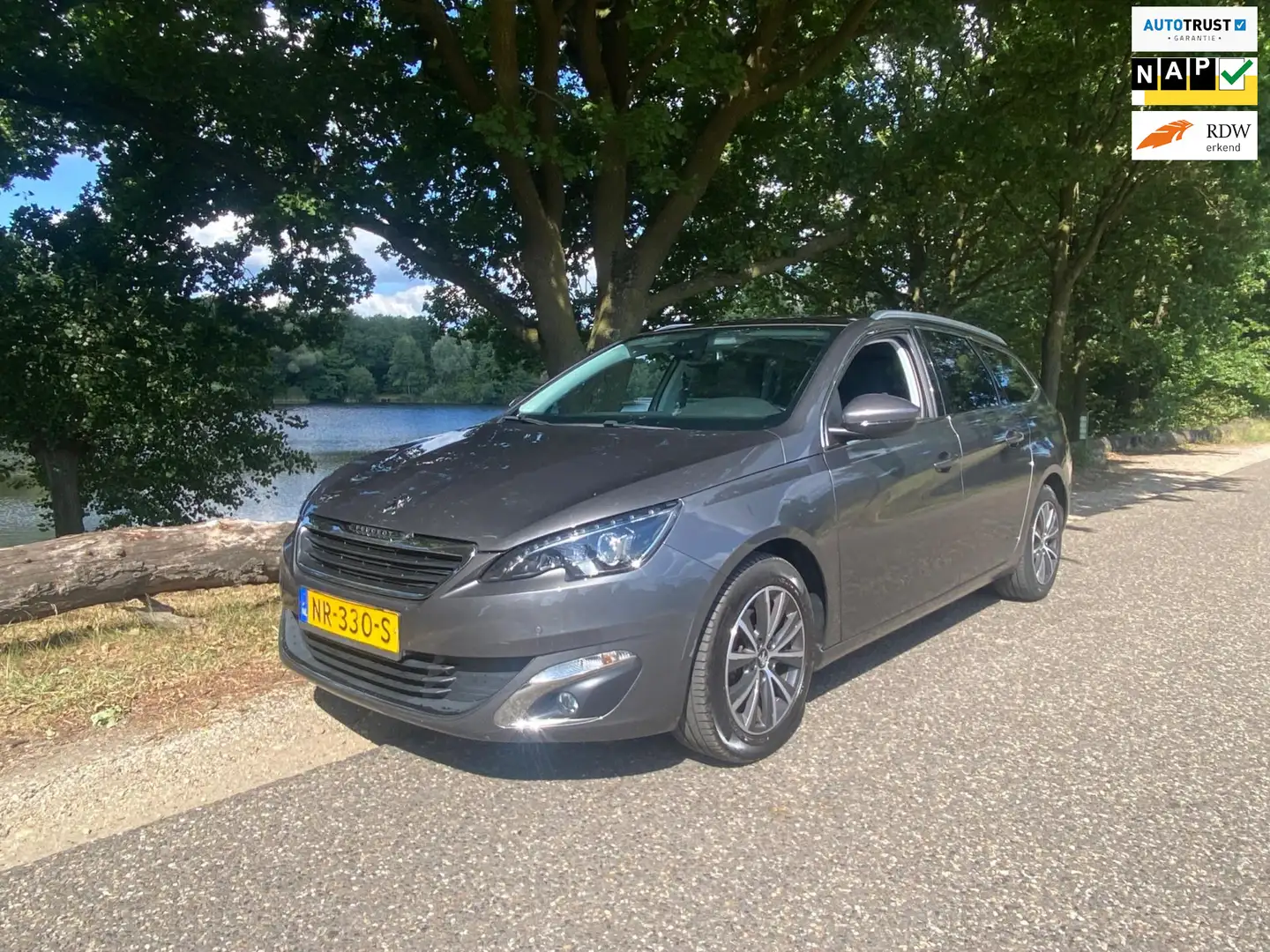 Peugeot 308 SW 1.2 PureTech Allure Grijs - 1