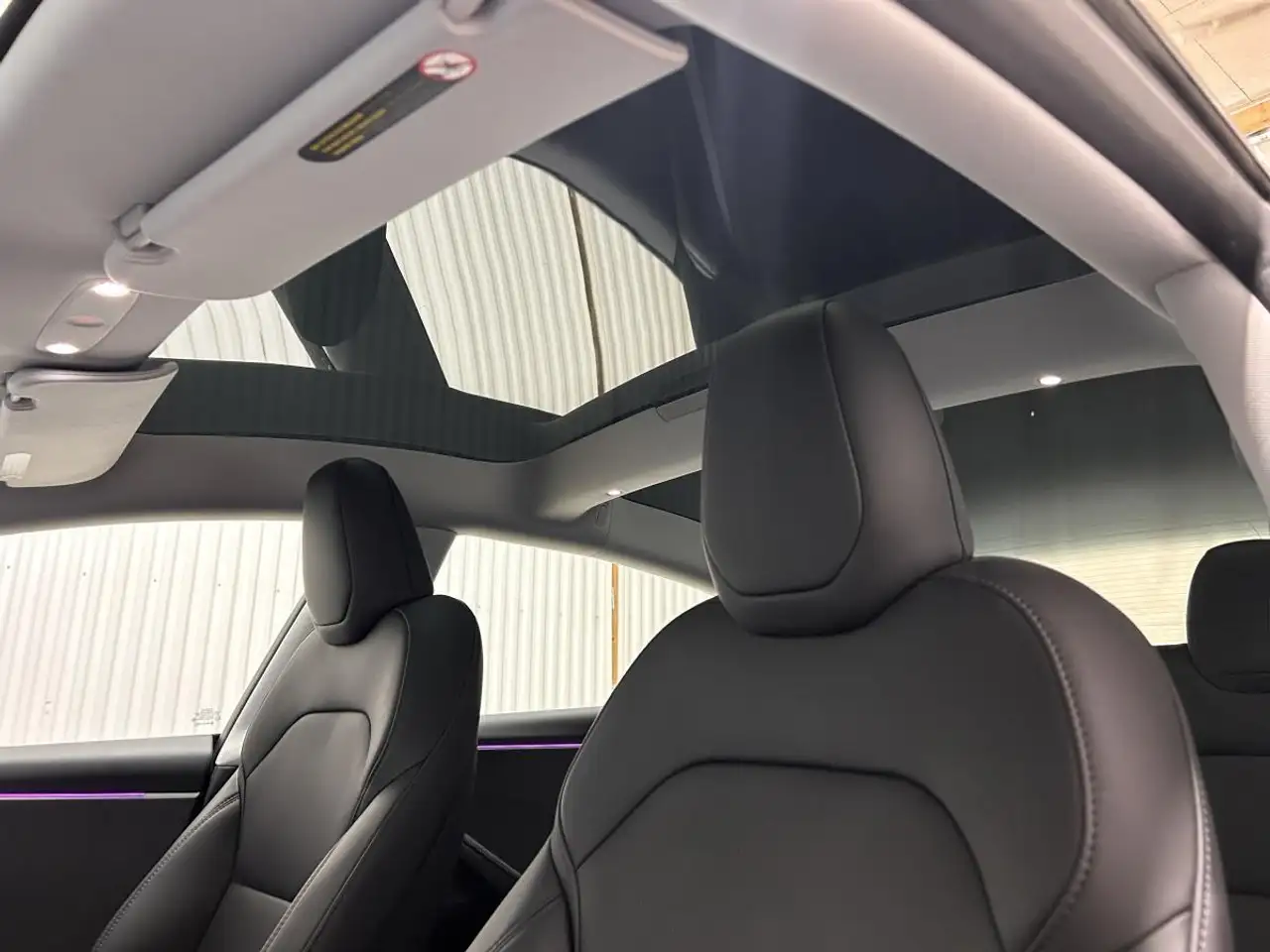 Tesla Model 3 fotografie Tesla Model 3