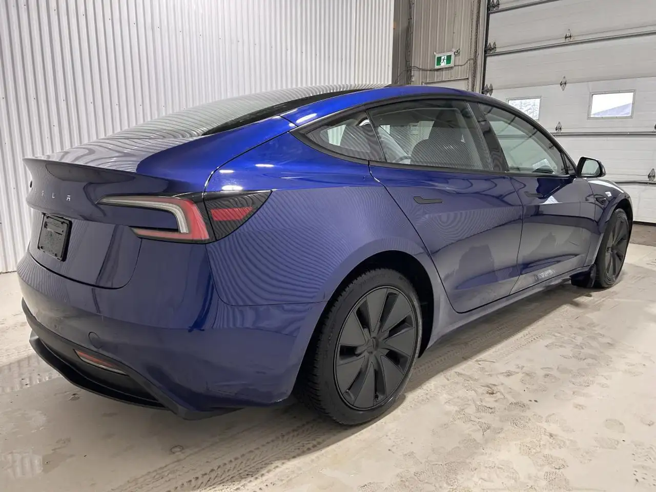 Tesla Model 3 fotografie Tesla Model 3