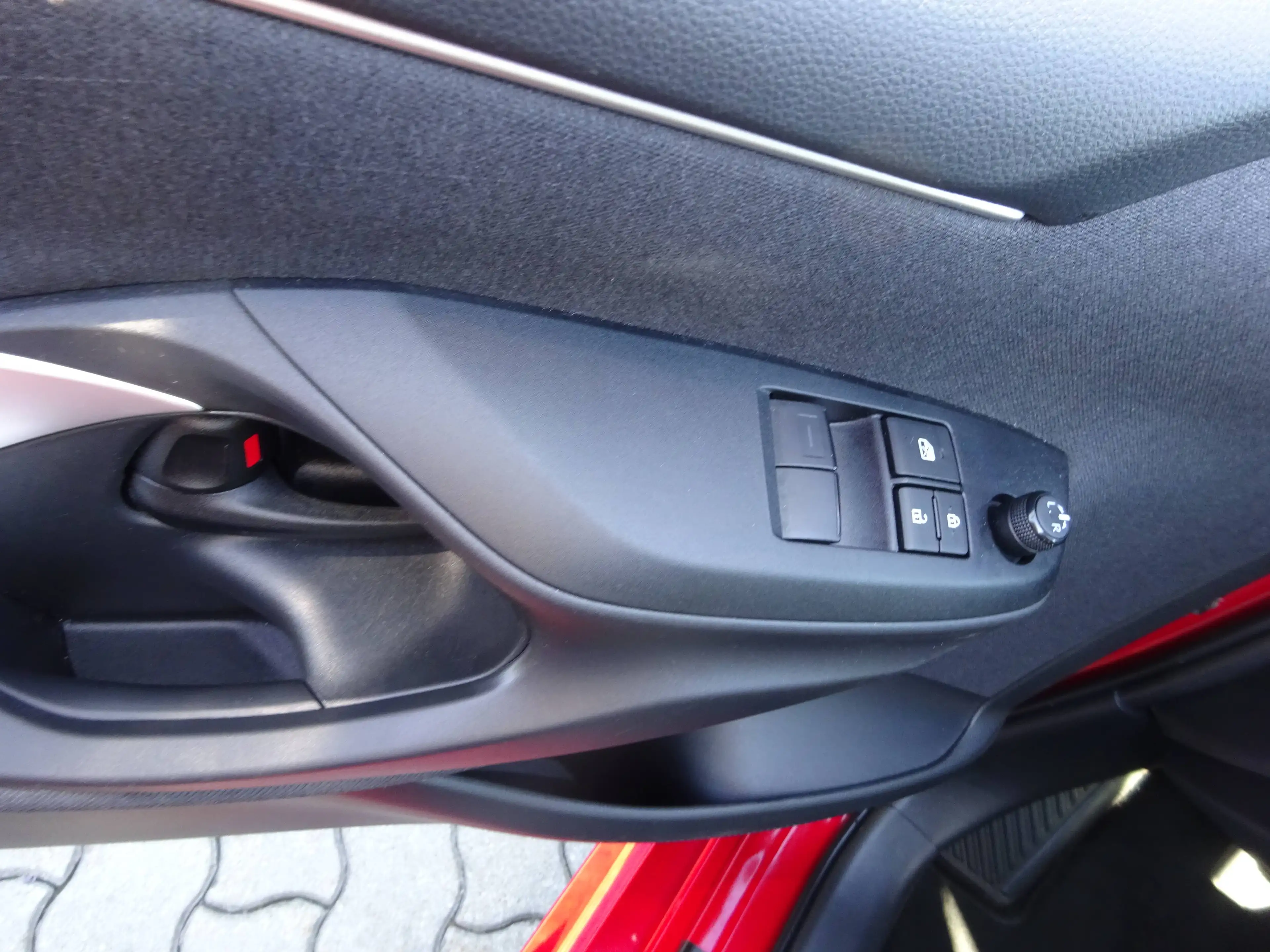 Toyota Yaris Yaris 1,0 VVT-i Active Active — photo 10