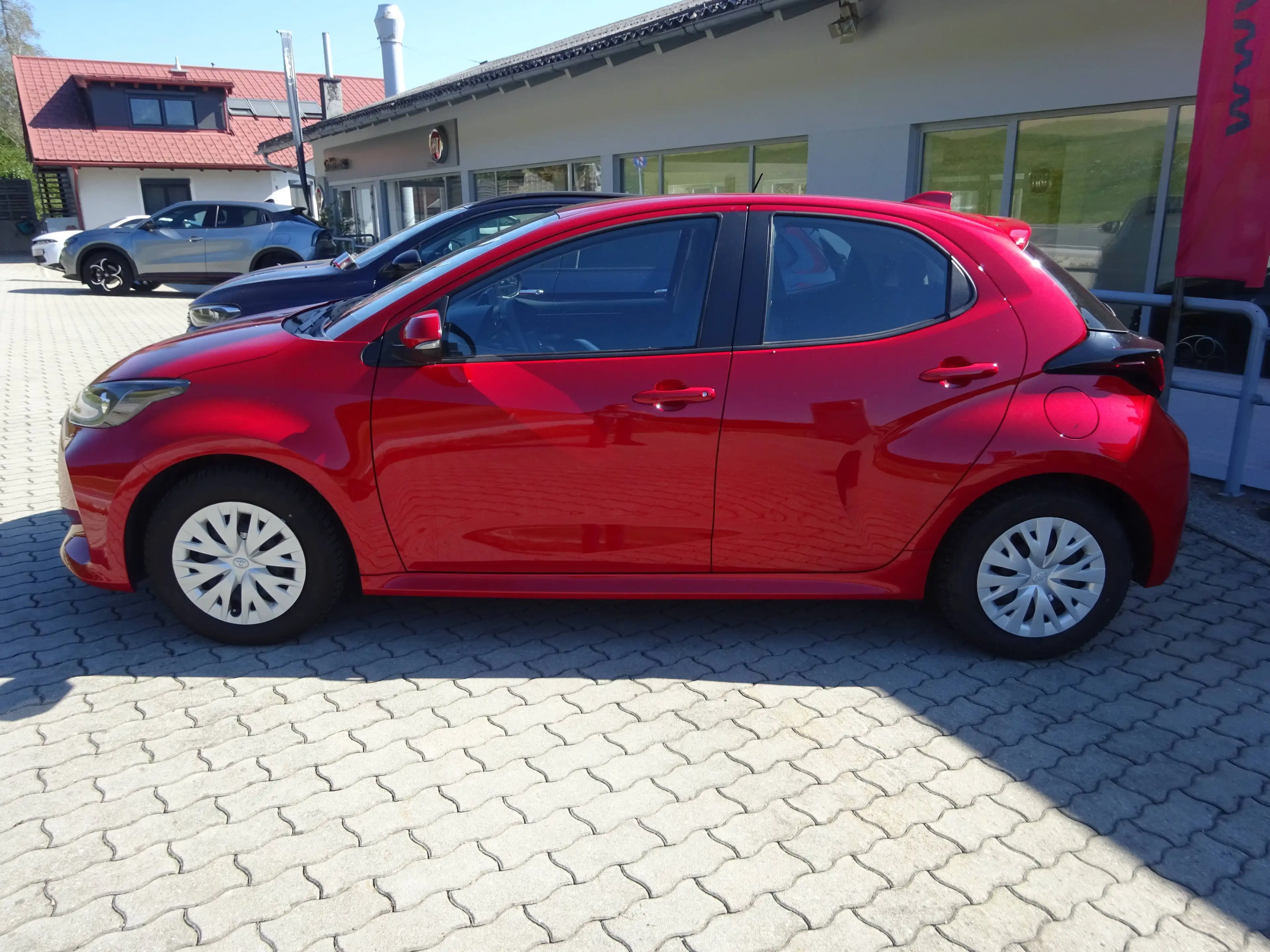 Toyota Yaris Yaris 1,0 VVT-i Active Active — photo 3