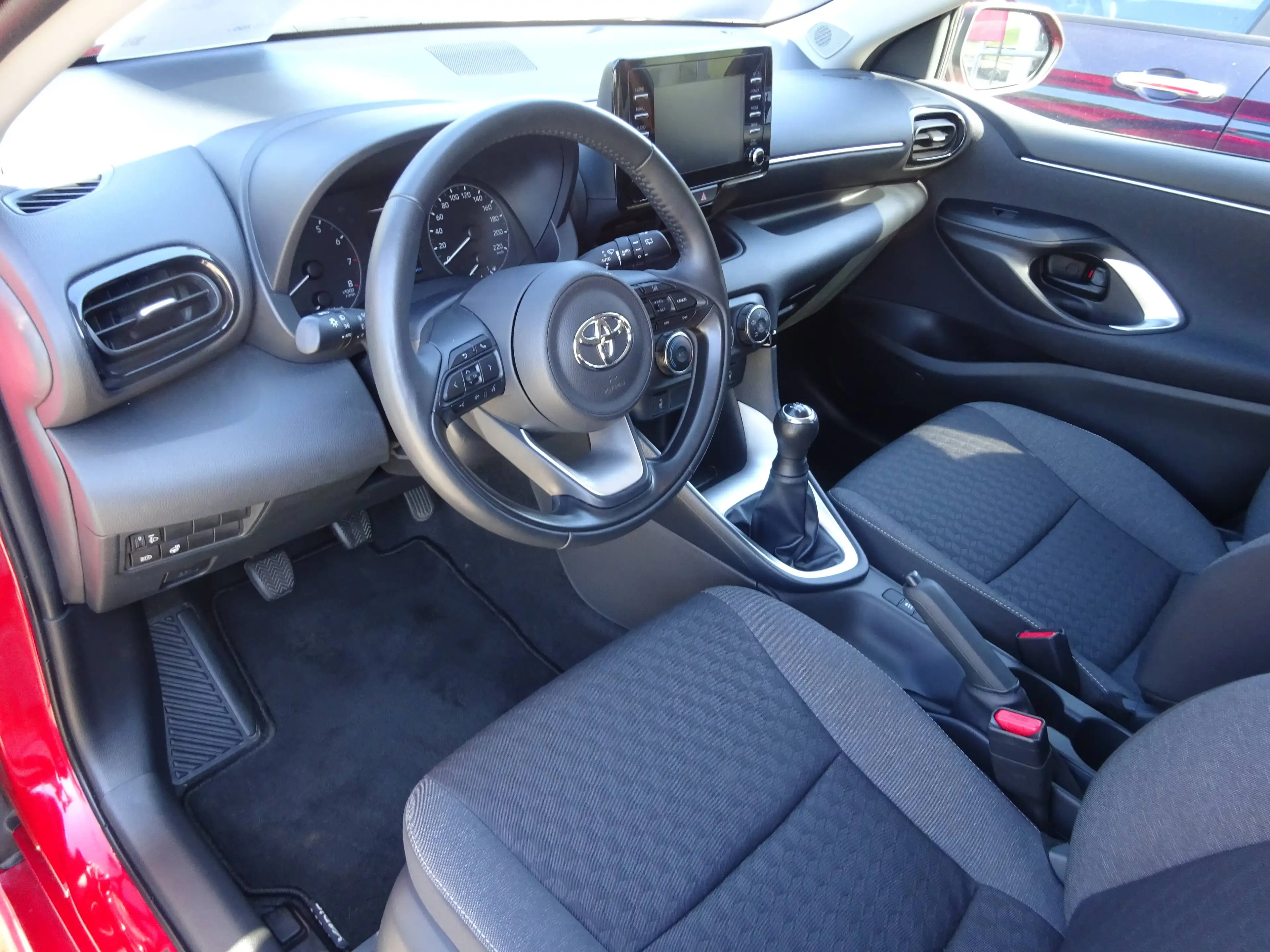 Toyota Yaris Yaris 1,0 VVT-i Active Active — photo 4