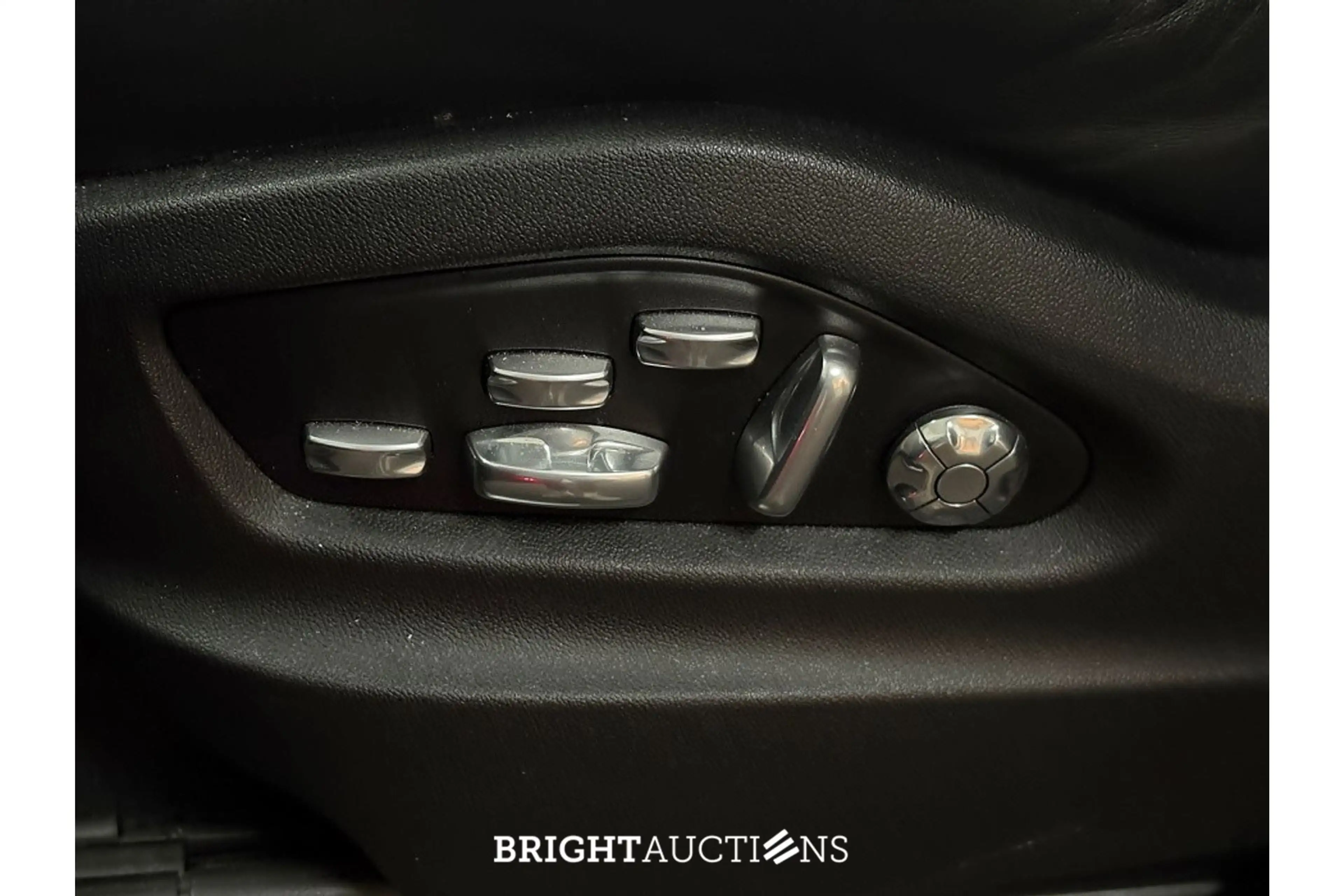 Porsche Cayenne 3.0 E-Hybrid — photo 13