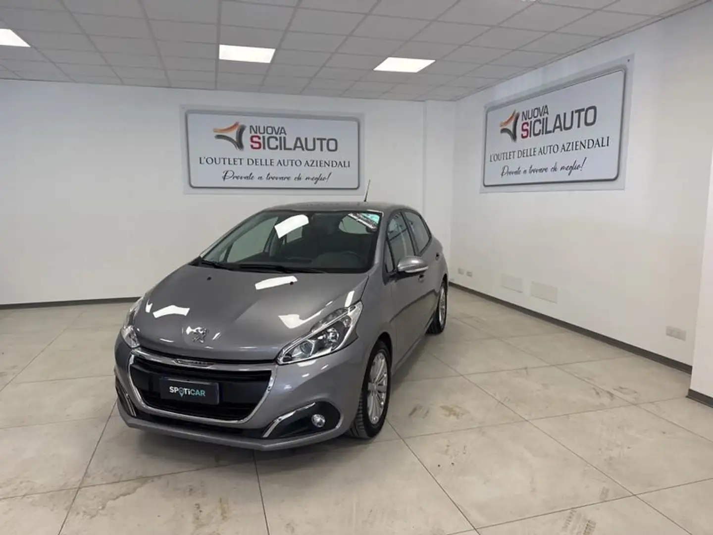 Peugeot 208 I 2015 5p 1.2 puretech Active s&s 82cv neopatenta Grigio - 2