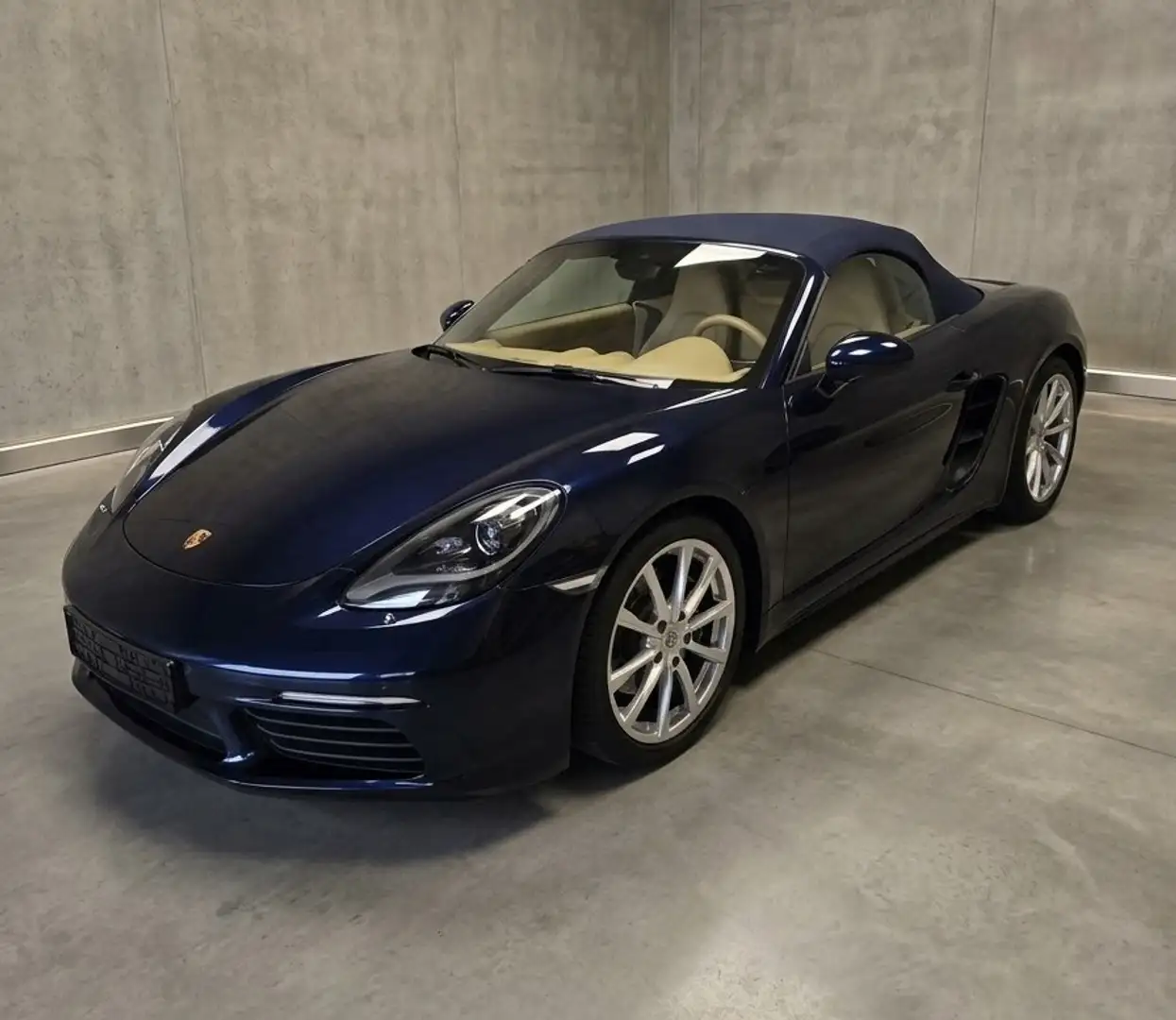 Porsche Boxster 718 Cabrio PDK Approved 300 PS 19" Navi Blau - 1