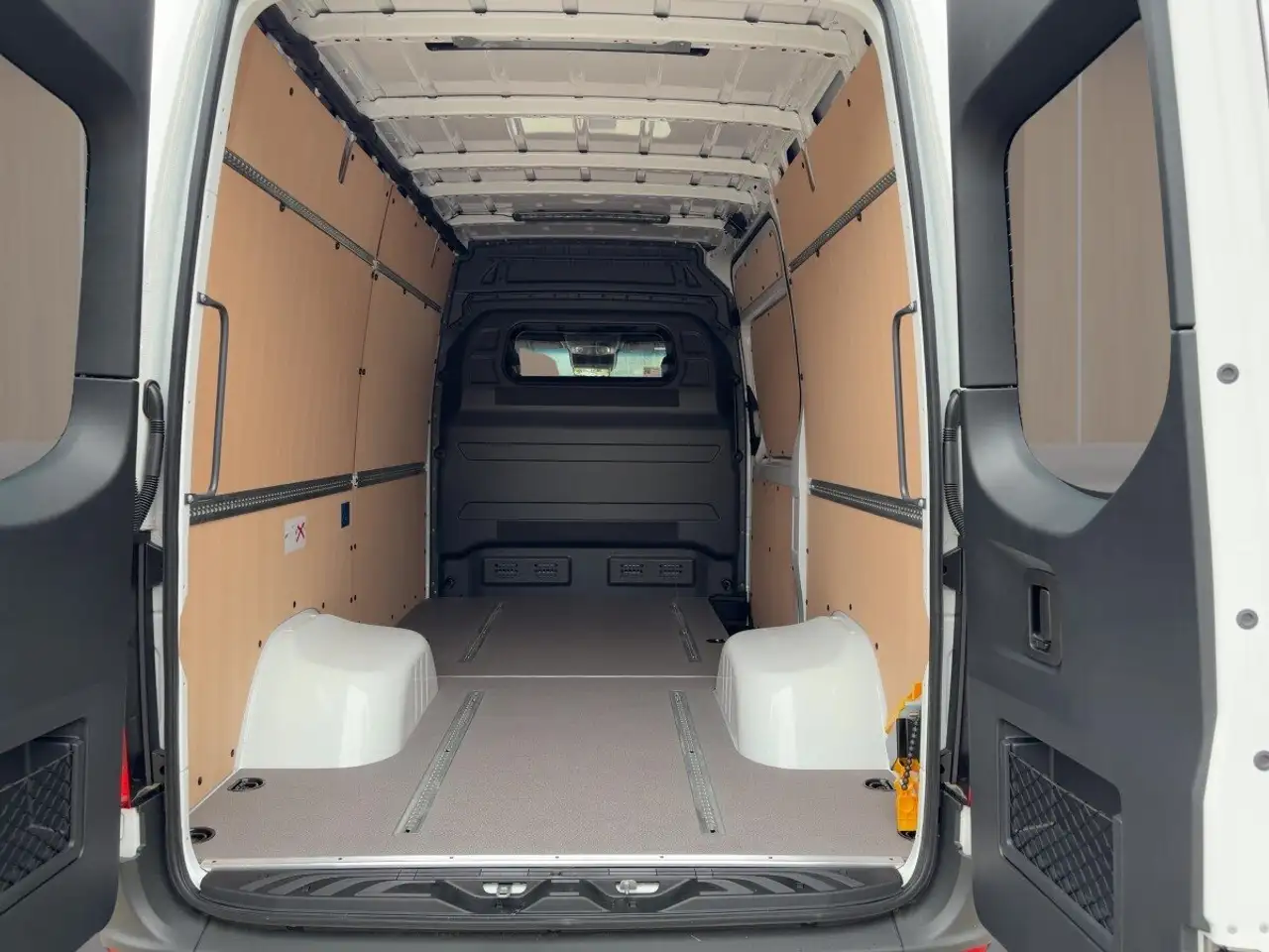 Mercedes-Benz Model not specified 2026