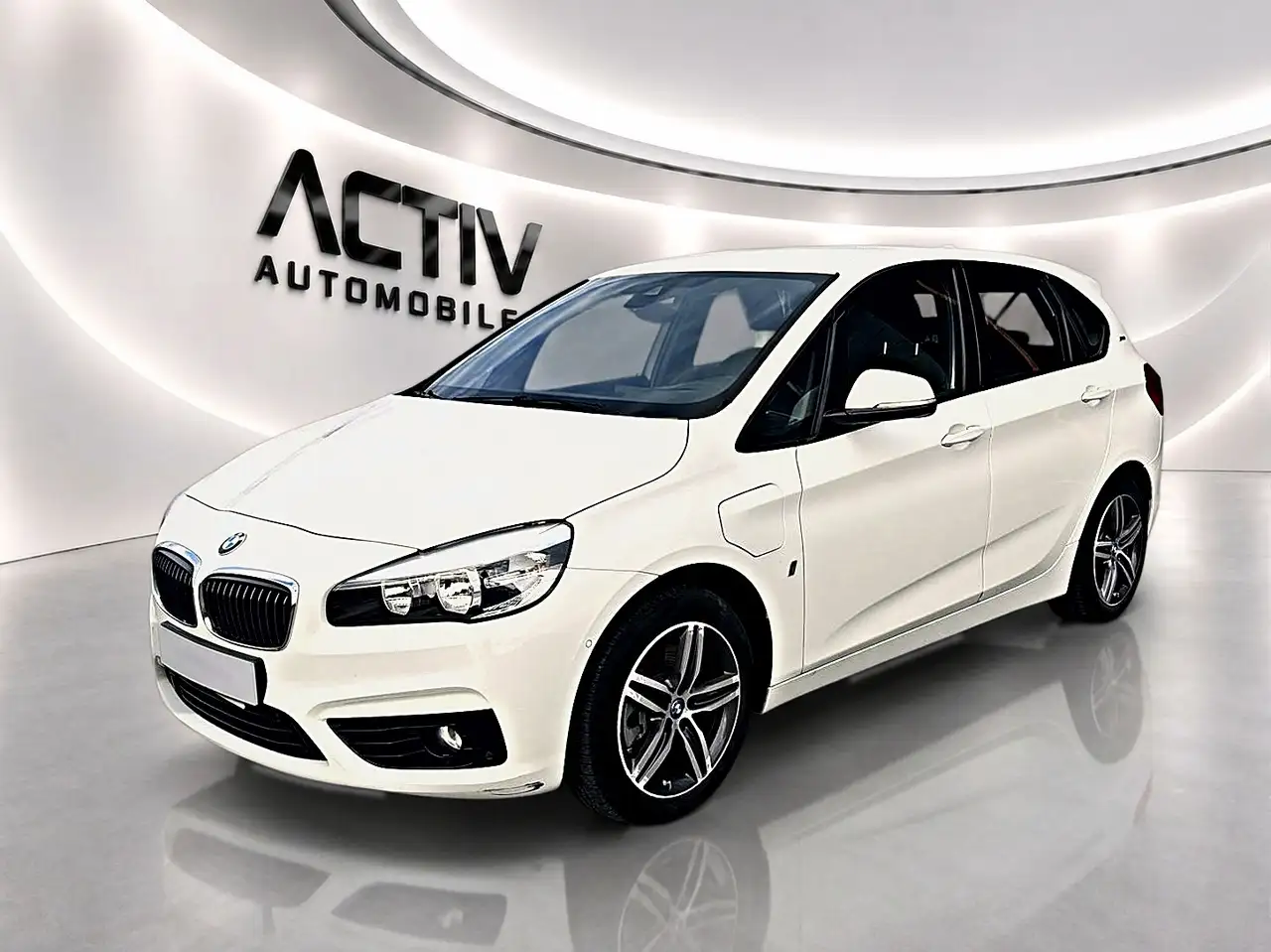 BMW 225