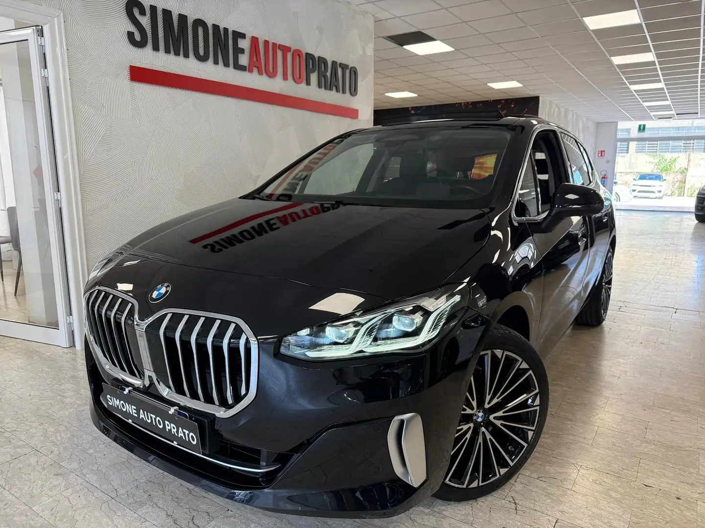 BMW 218 218i Active Tourer Msport auto crna - 1