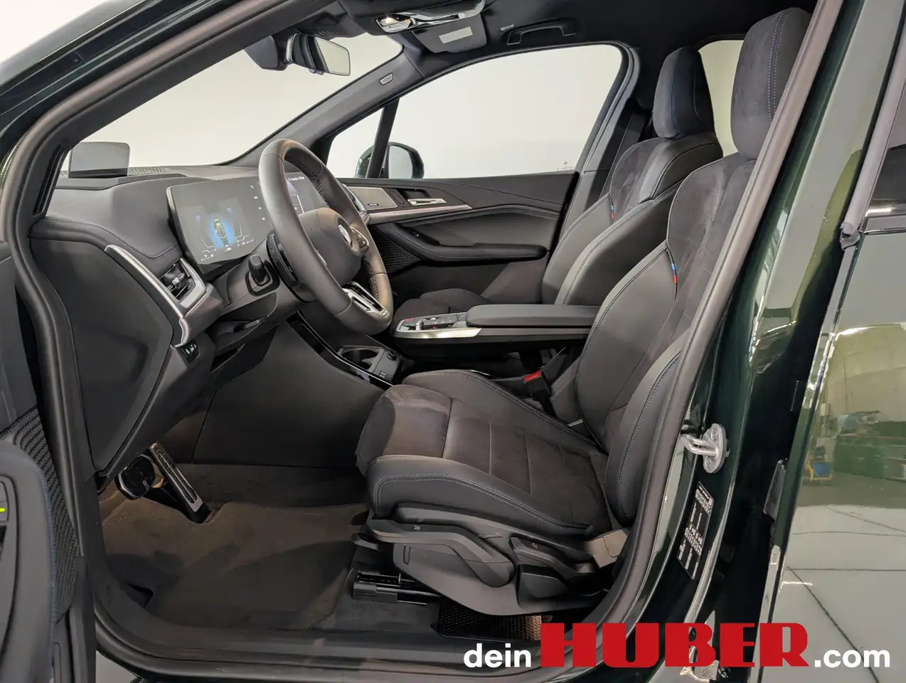 2026 BMW 216 i, photograph 9