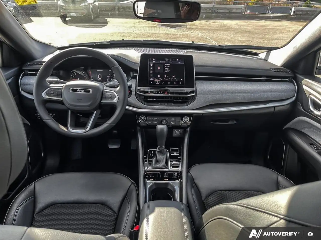 Jeep Compass снимка Jeep Compass