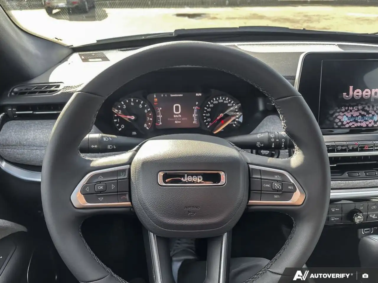 Jeep Compass снимка Jeep Compass