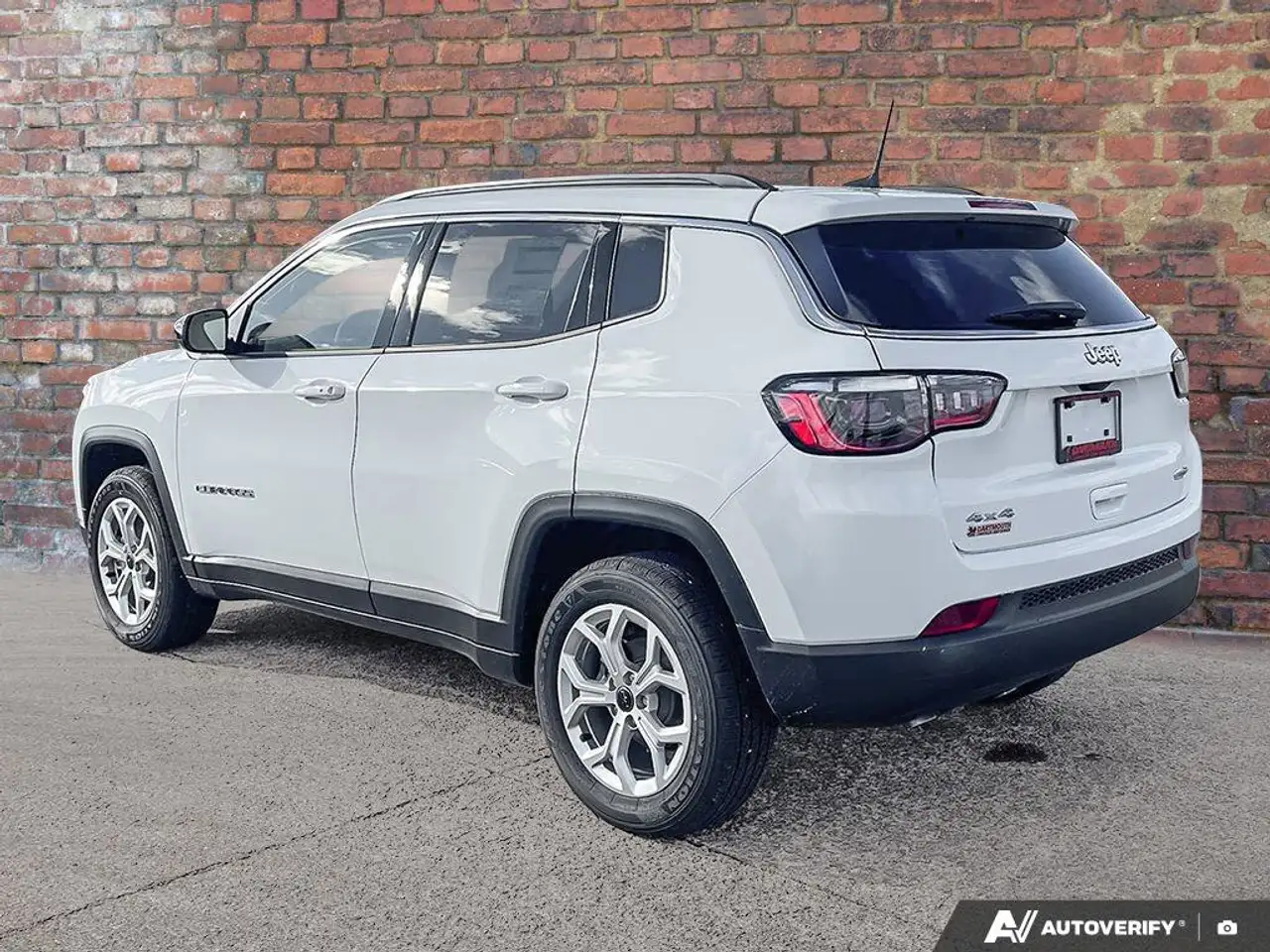 Jeep Compass снимка Jeep Compass