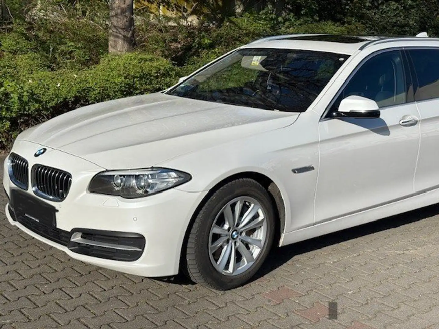 BMW 530 530d F11 Bílá - 1