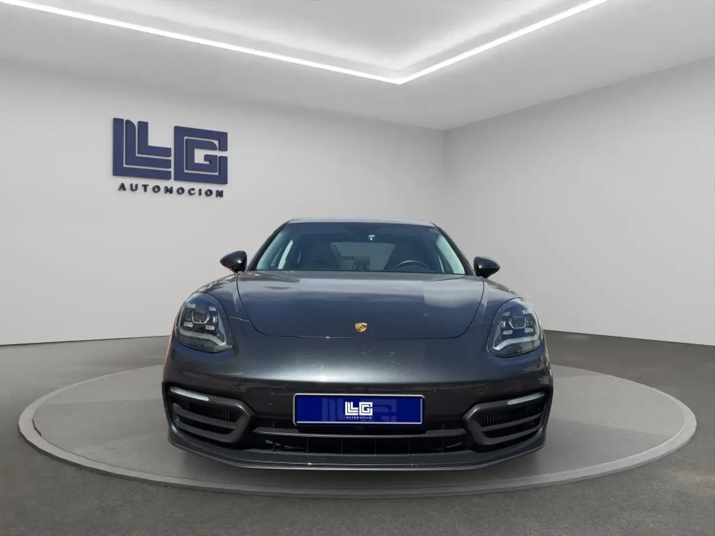 Porsche Panamera 4 E-Hybrid Sport Turismo Platinum Edition Gris - 2
