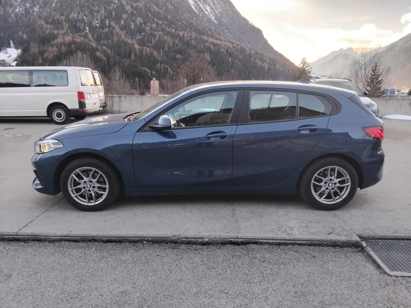 BMW 116 116 i Advantage Blau - 2