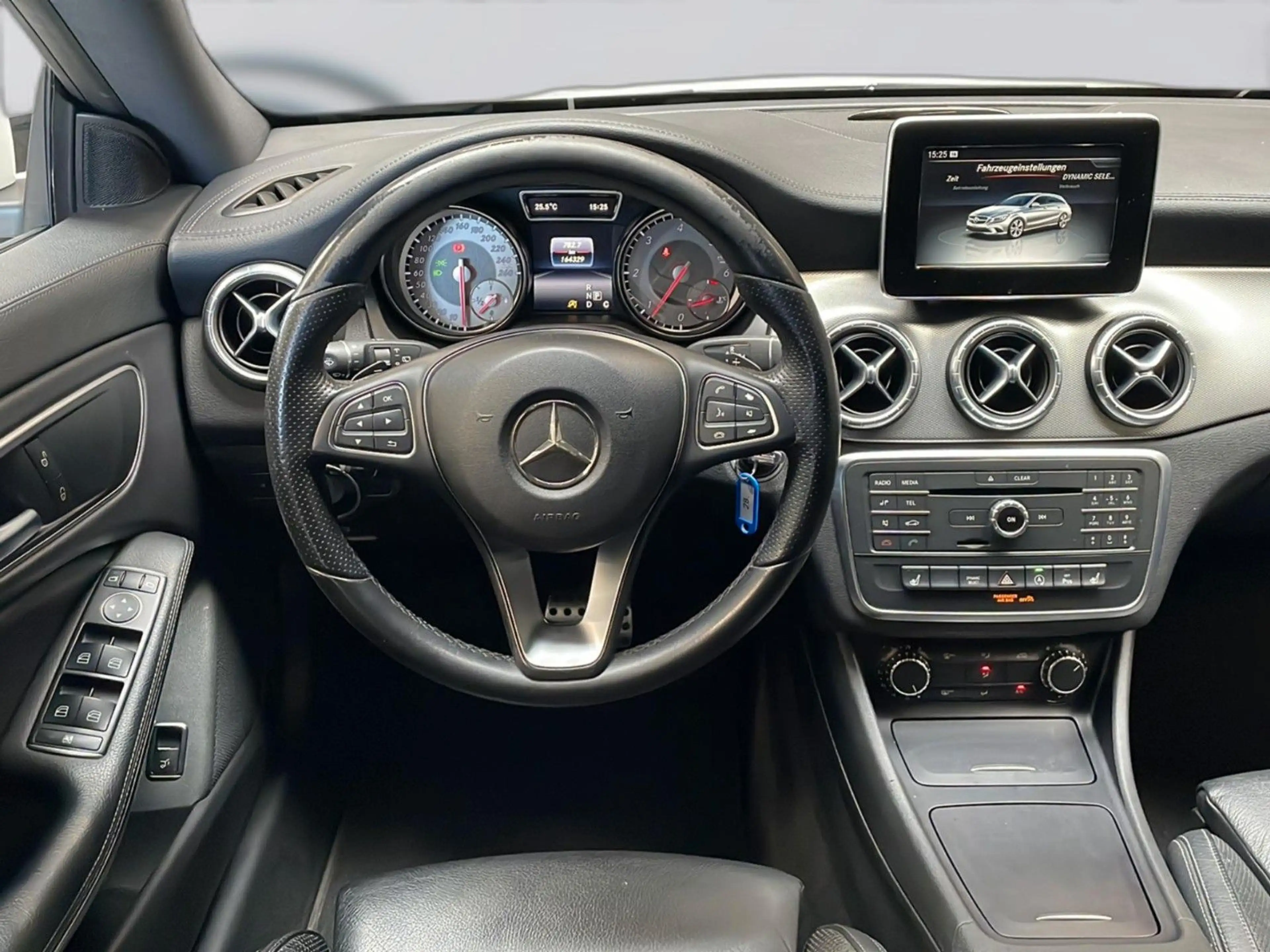 Mercedes-Benz CLA 220 CLA 220d Bi-Xenon/Leder/SHZ/PDC/Elektr.Heck/TEMP — photo 13