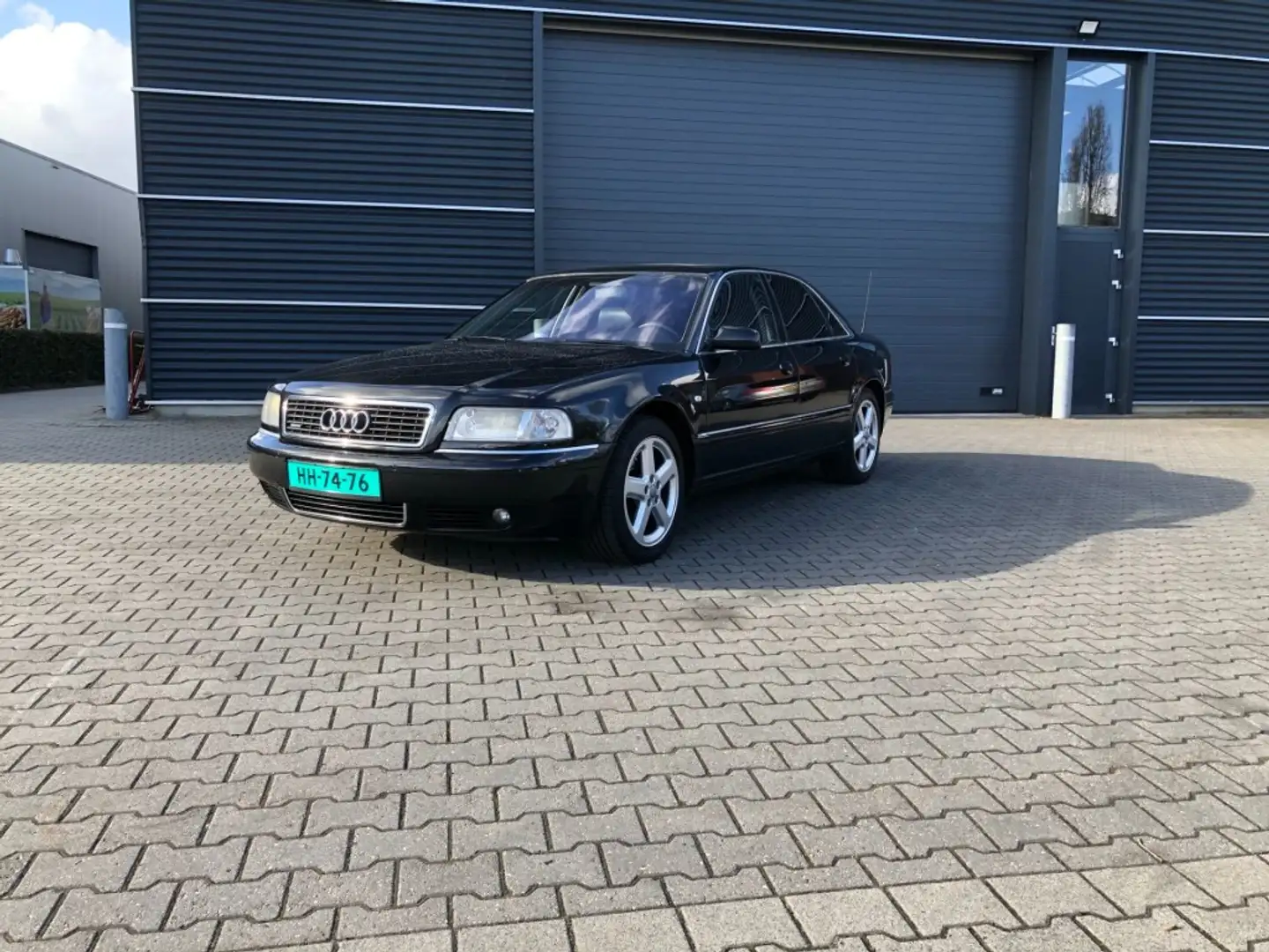 Audi A8 4.2 V8 Quattro Schwarz - 1