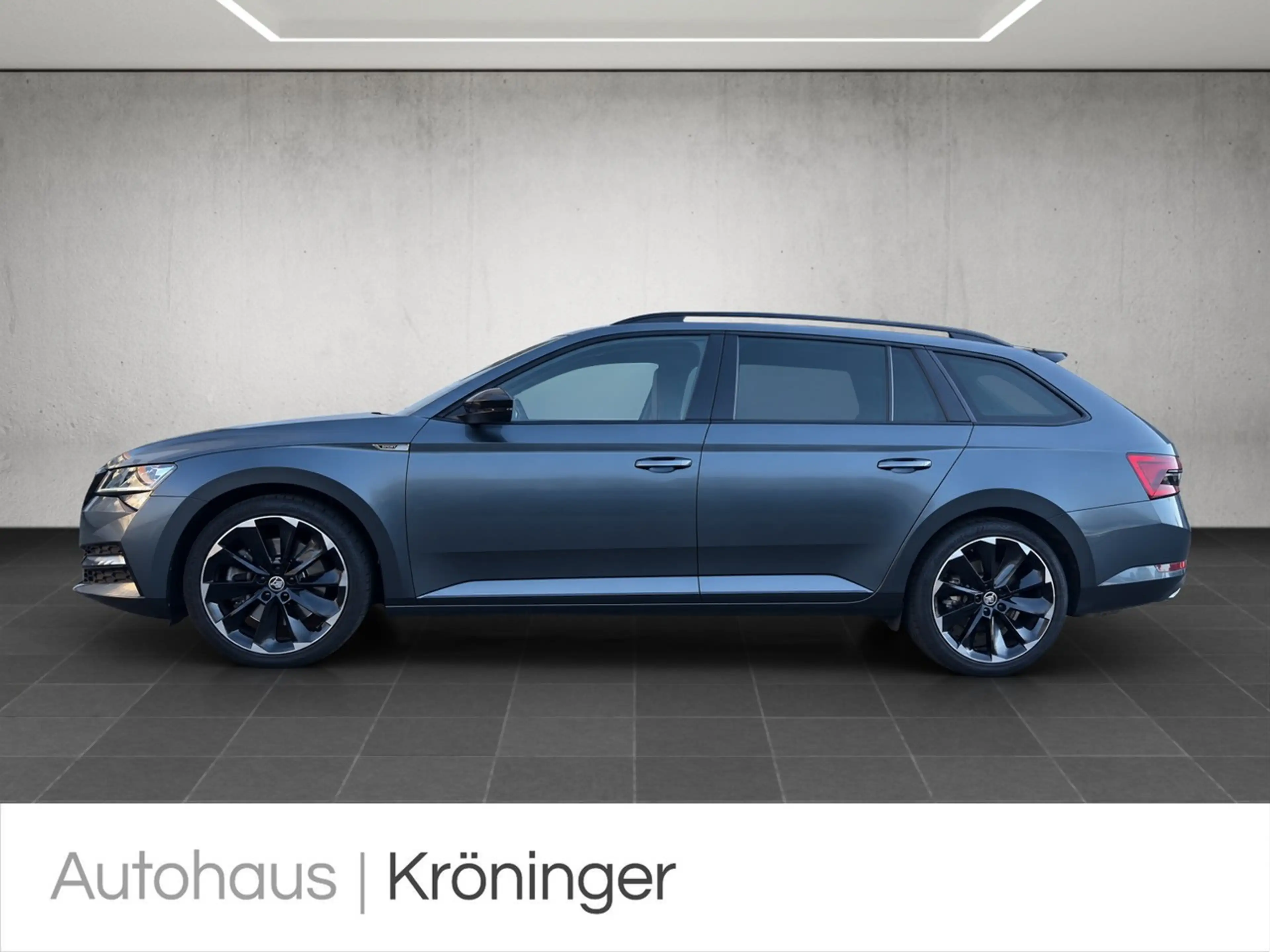 Skoda Superb Combi Sportline 4x4 Pano Navi Kamera — photo 3