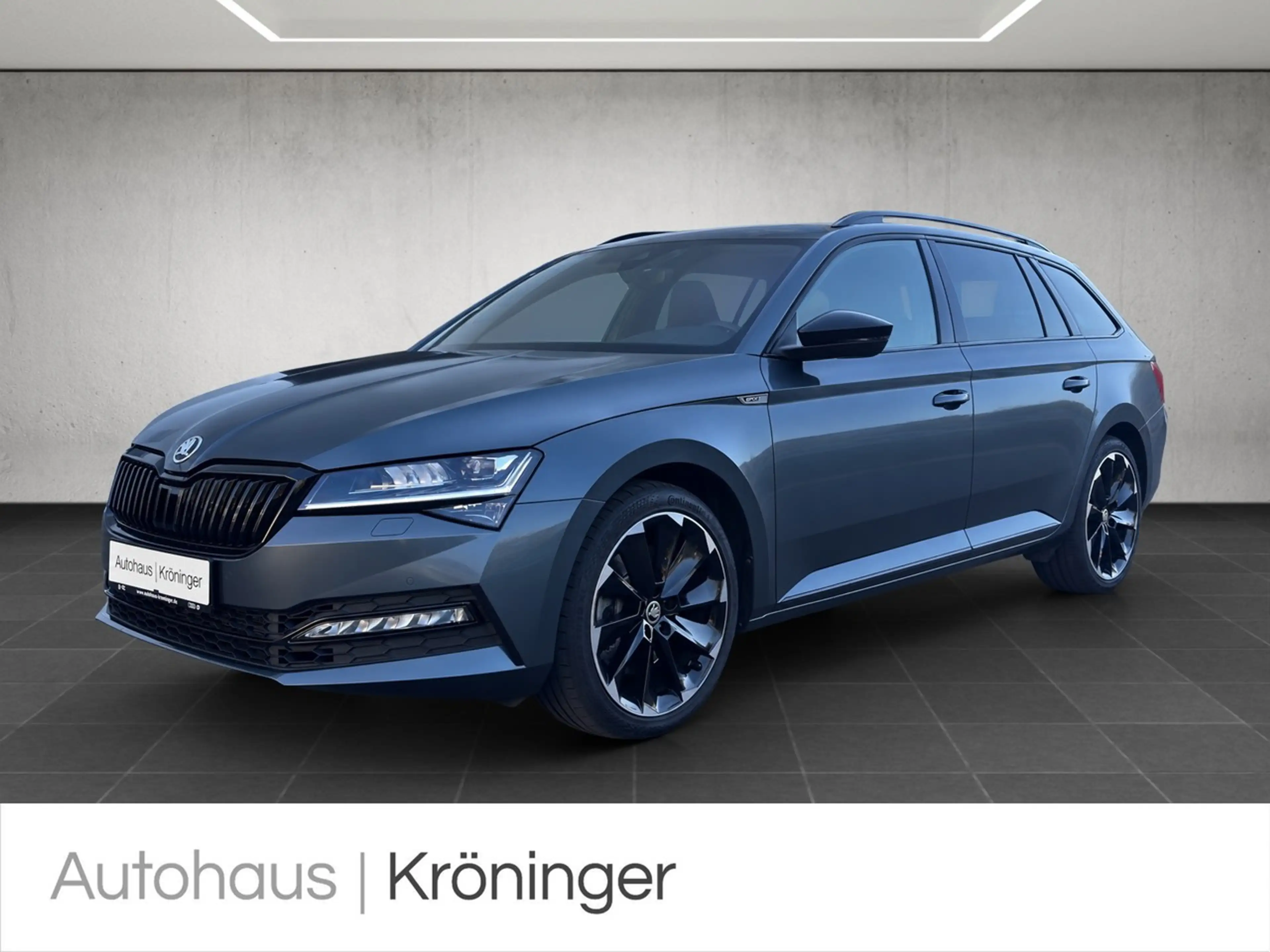 Skoda Superb Combi Sportline 4x4 Pano Navi Kamera