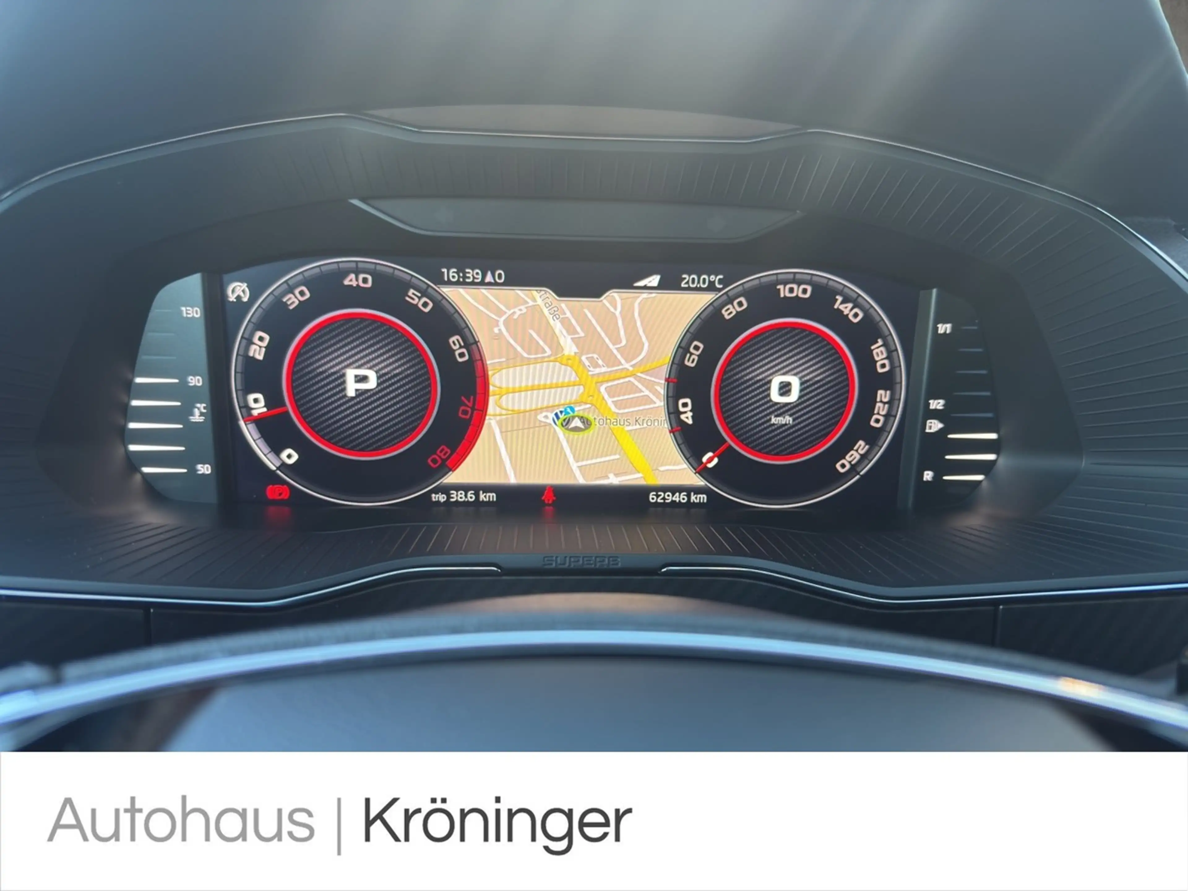 Skoda Superb Combi Sportline 4x4 Pano Navi Kamera — photo 12