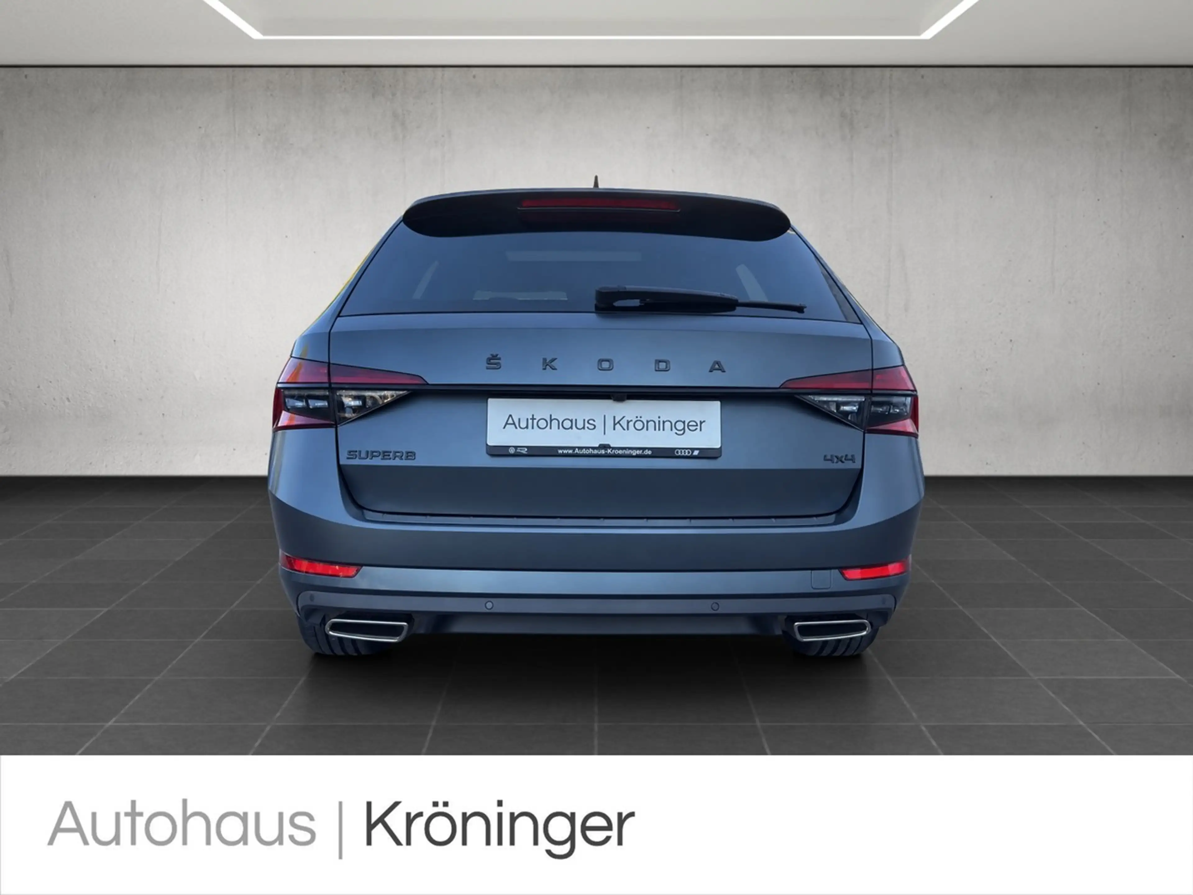 Skoda Superb Combi Sportline 4x4 Pano Navi Kamera — photo 6