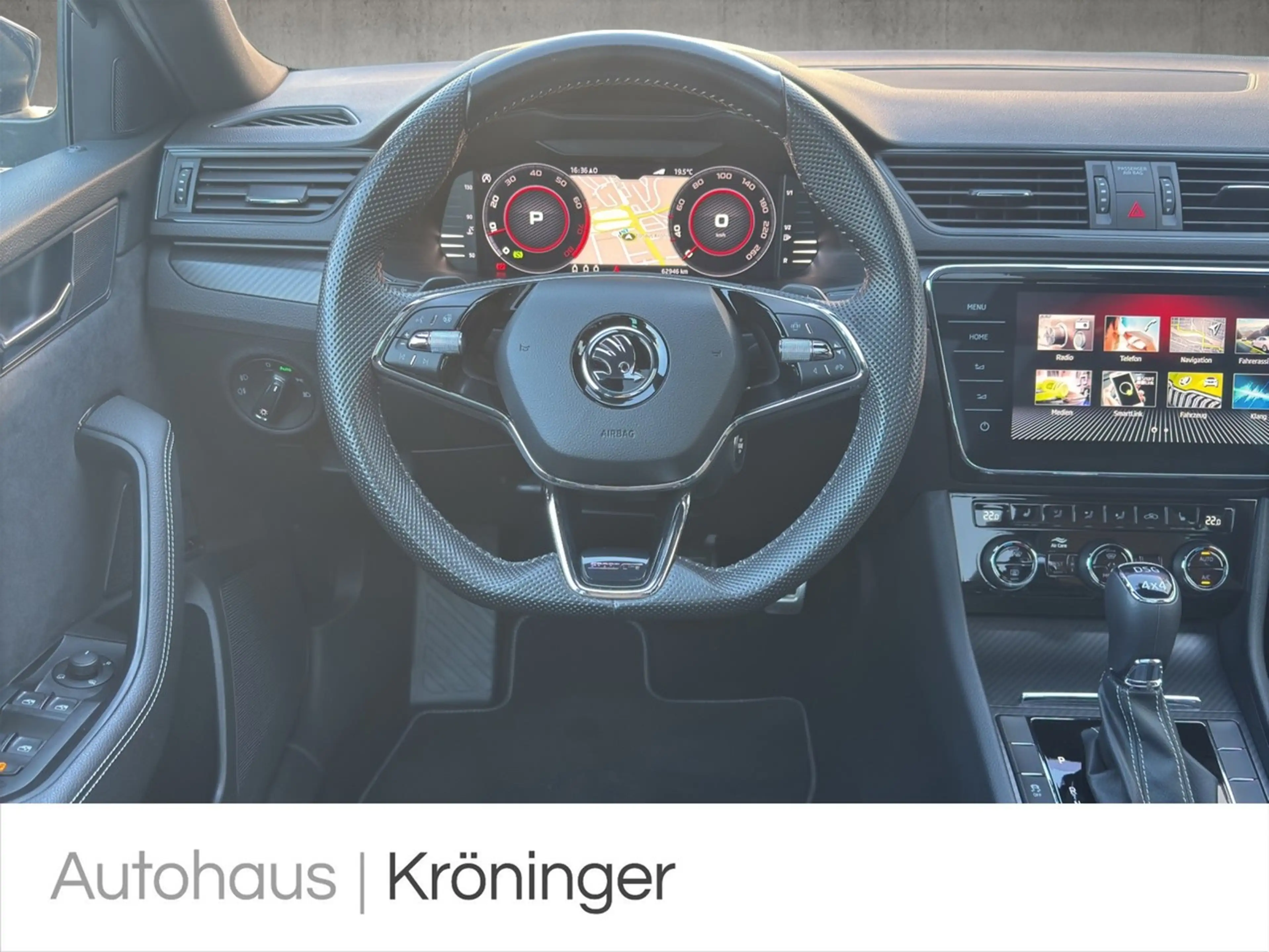 Skoda Superb Combi Sportline 4x4 Pano Navi Kamera — photo 11