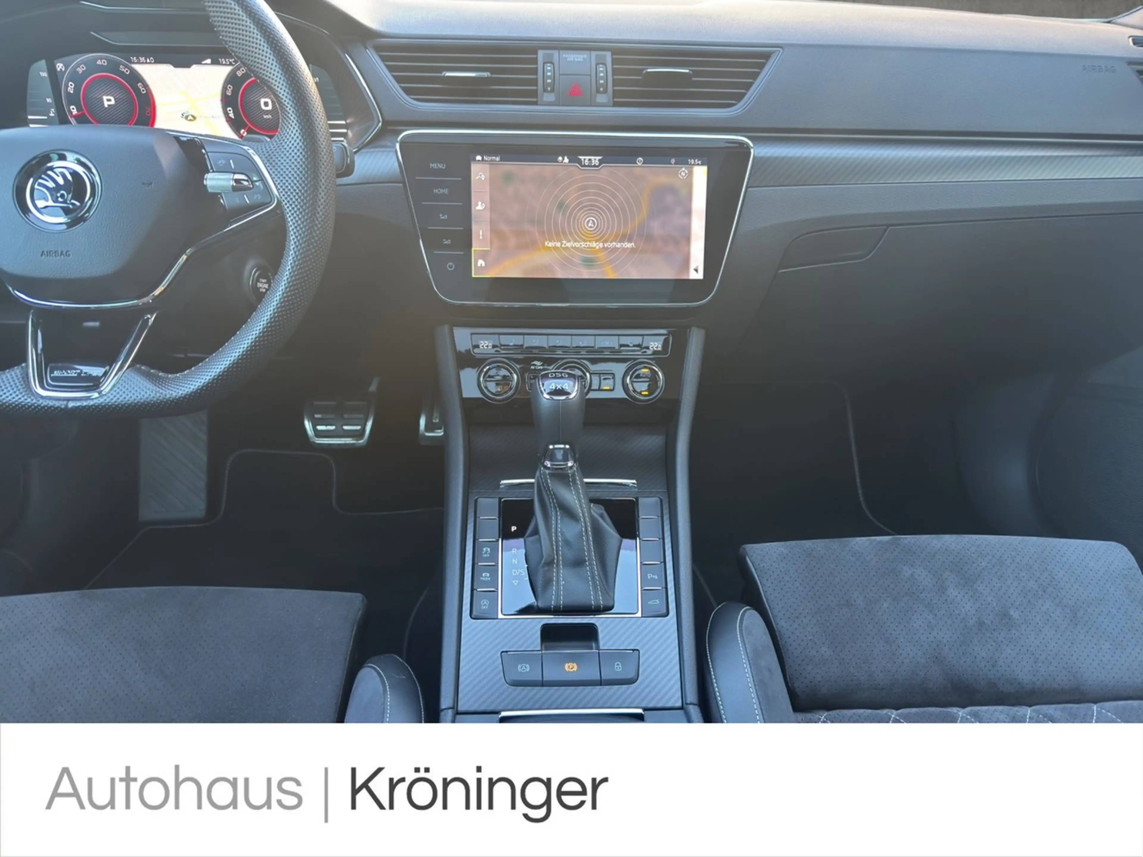 Skoda Superb Combi Sportline 4x4 Pano Navi Kamera — photo 14