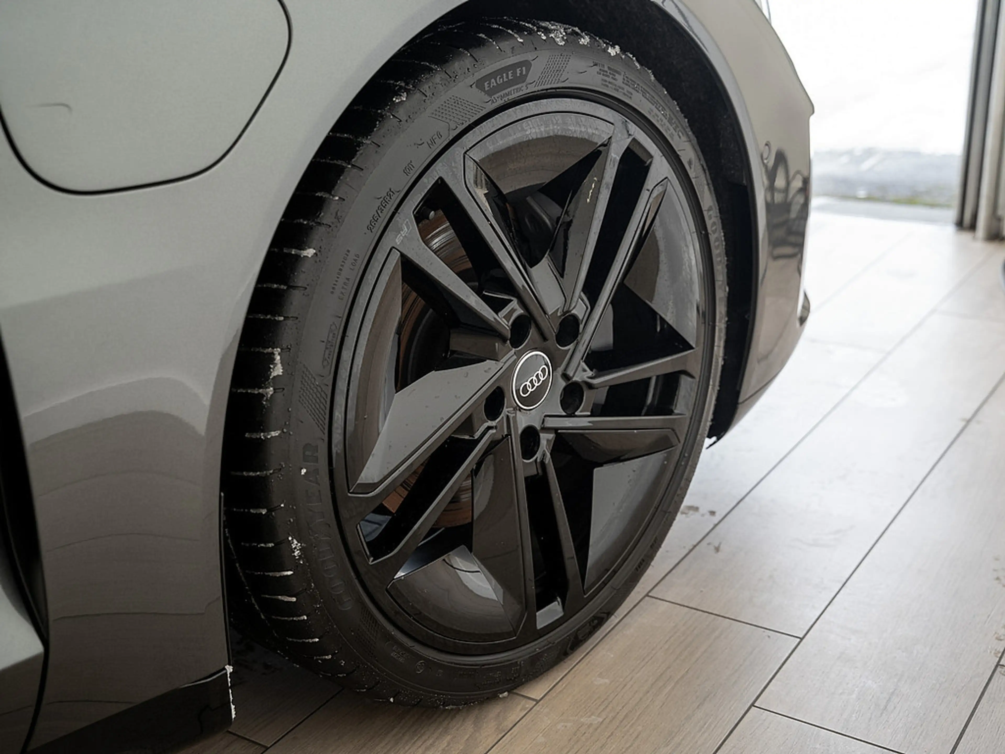 Audi e-tron GT quattro Matrix ACC Luft. Head-Up — photo 6