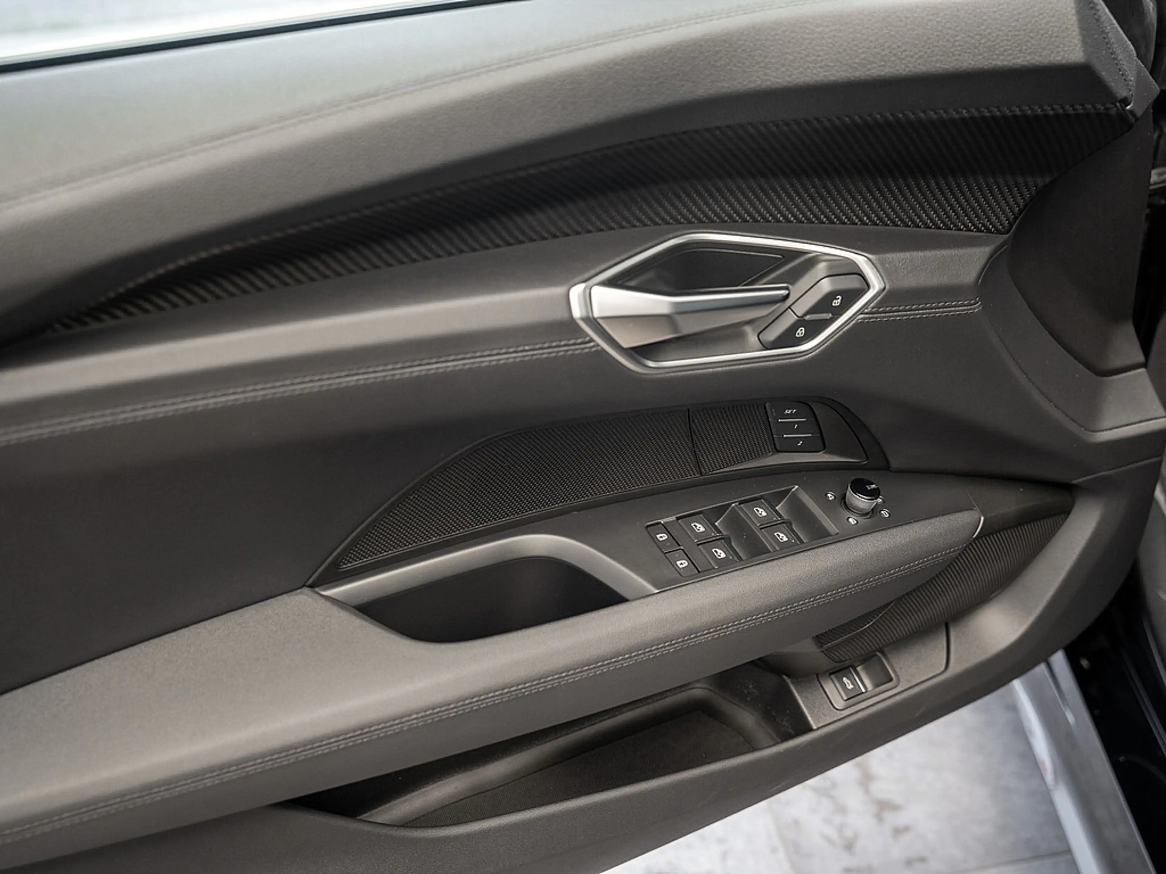 Audi e-tron GT quattro Matrix ACC Luft. Head-Up — photo 14