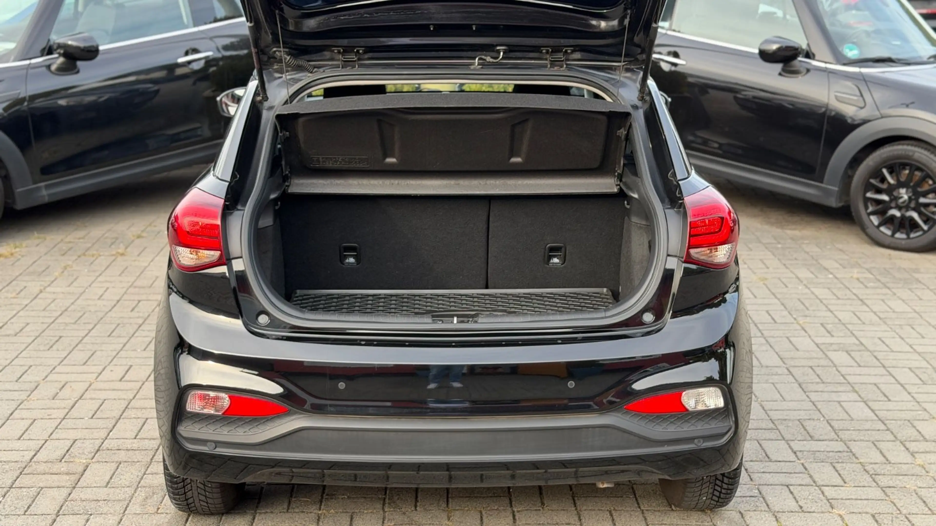 Hyundai i20 Style Automatik — photo 9