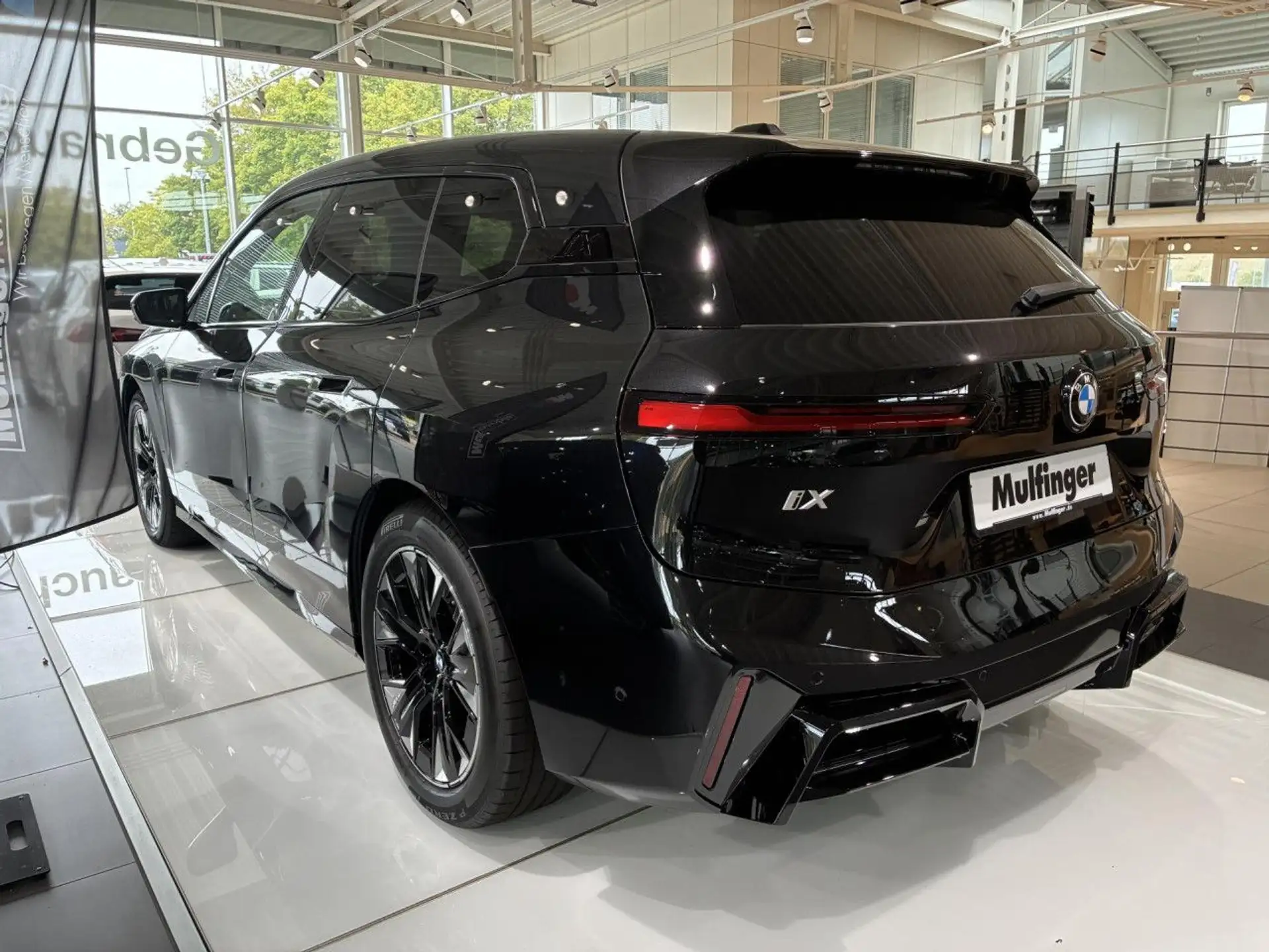 BMW iX xDrive45 2026 검정 사진 5