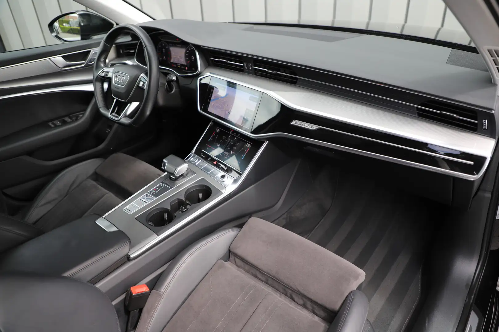 Audi A6 Avant 45 TDI quattro S-line Aut8 | 231PK | Luchtve Negro - 2