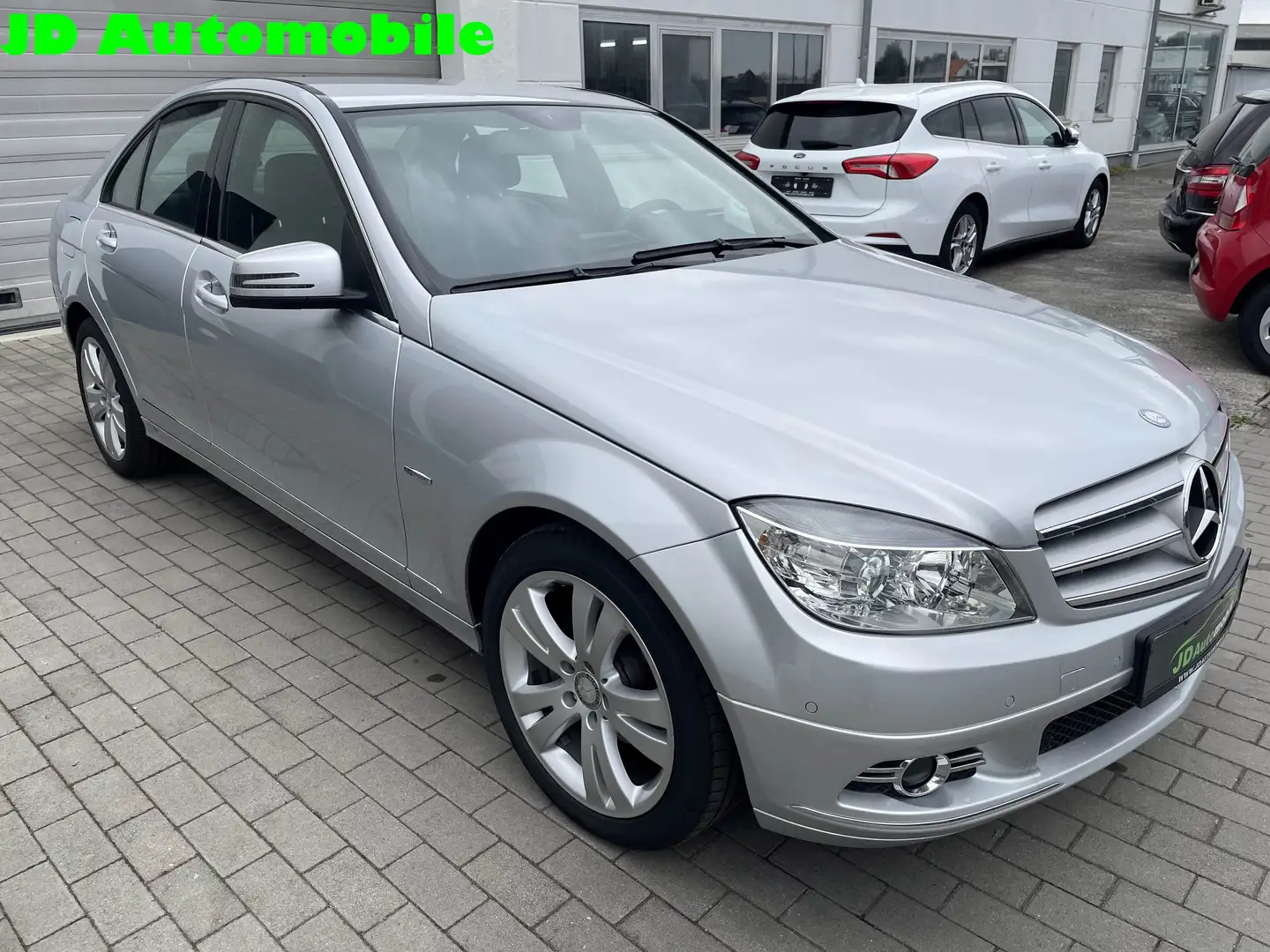 Mercedes-Benz C 180 CGI BlueEFFICIENCY Avantgarde Silber - 1