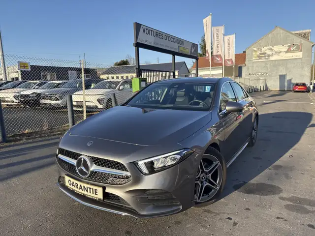 Mercedes-Benz A 180 AMG-LINE 136CV