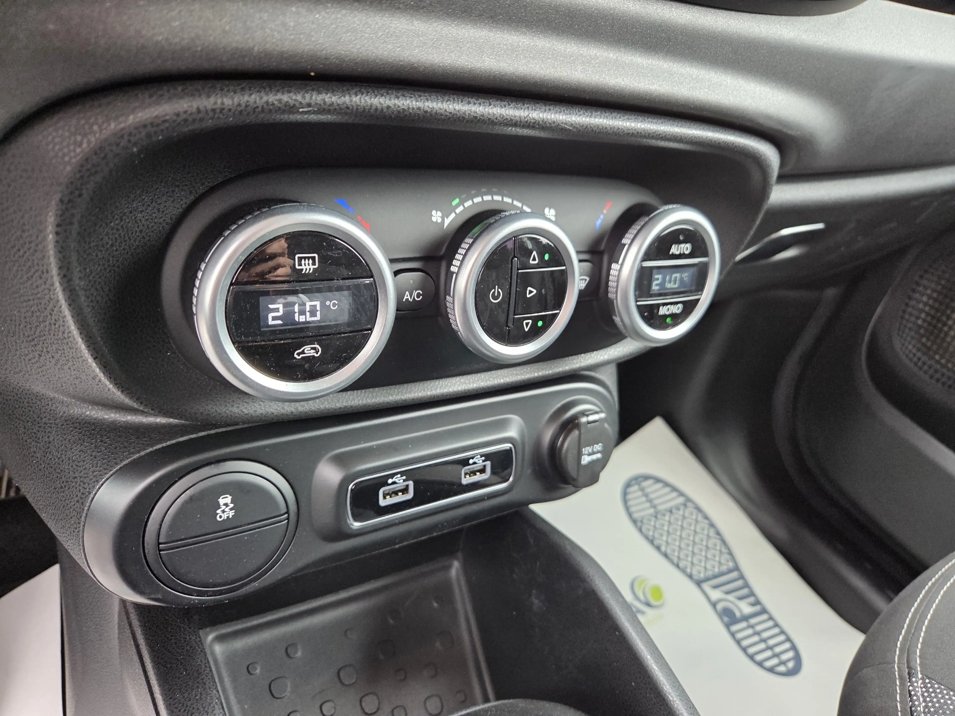 Fiat 500L 1.4 16V CROSS☆1JGARANTIE☆CAM☆DAB☆CRUISE☆HALFLEDER — photo 12