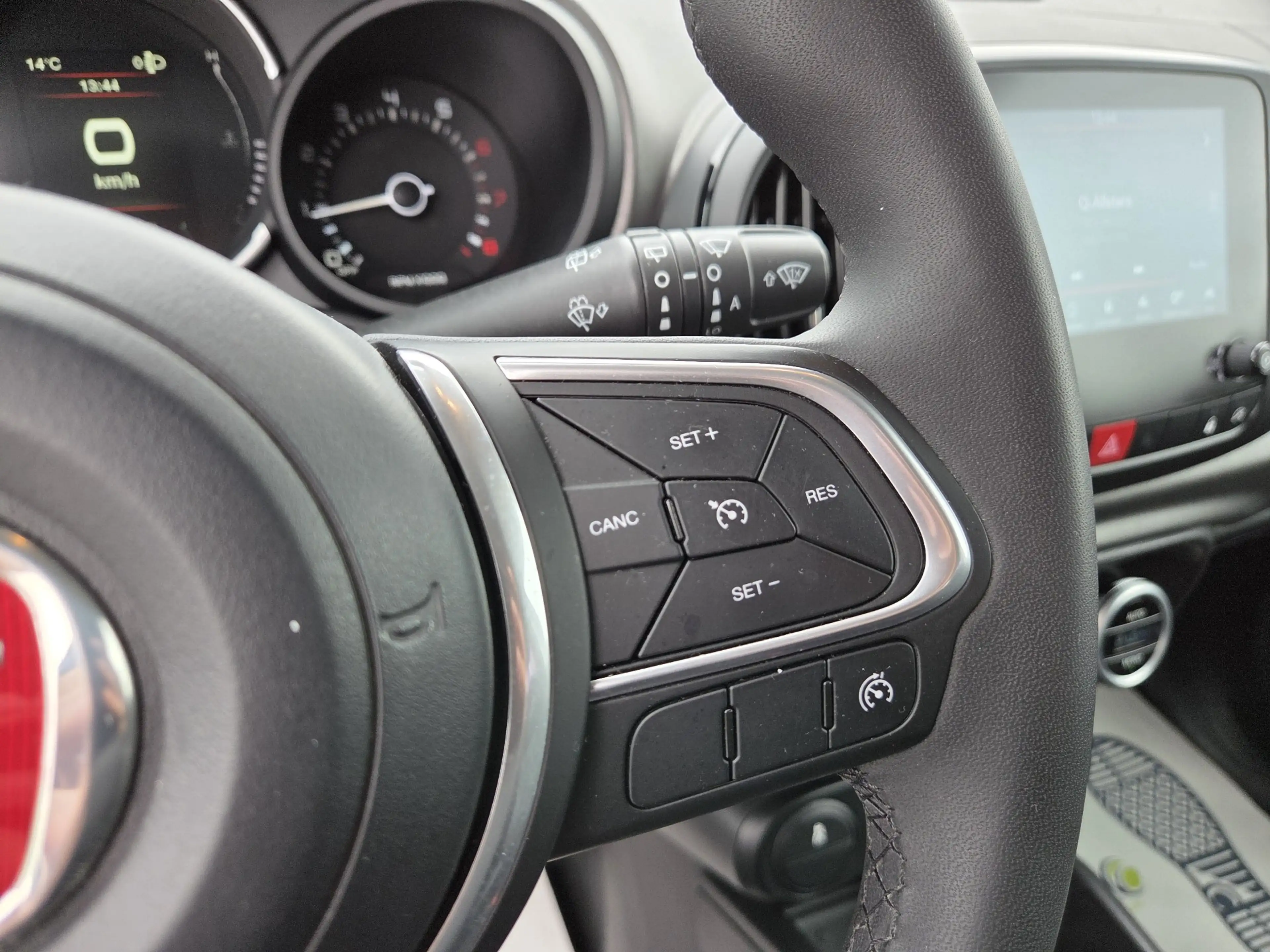 Fiat 500L 1.4 16V CROSS☆1JGARANTIE☆CAM☆DAB☆CRUISE☆HALFLEDER — photo 15