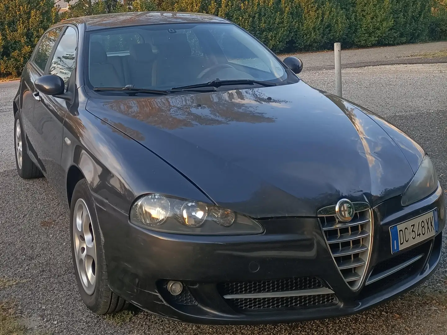 Alfa Romeo 147 147 II 2006  5p 1.6 ts 16v BlackLine 120cv Noir - 1