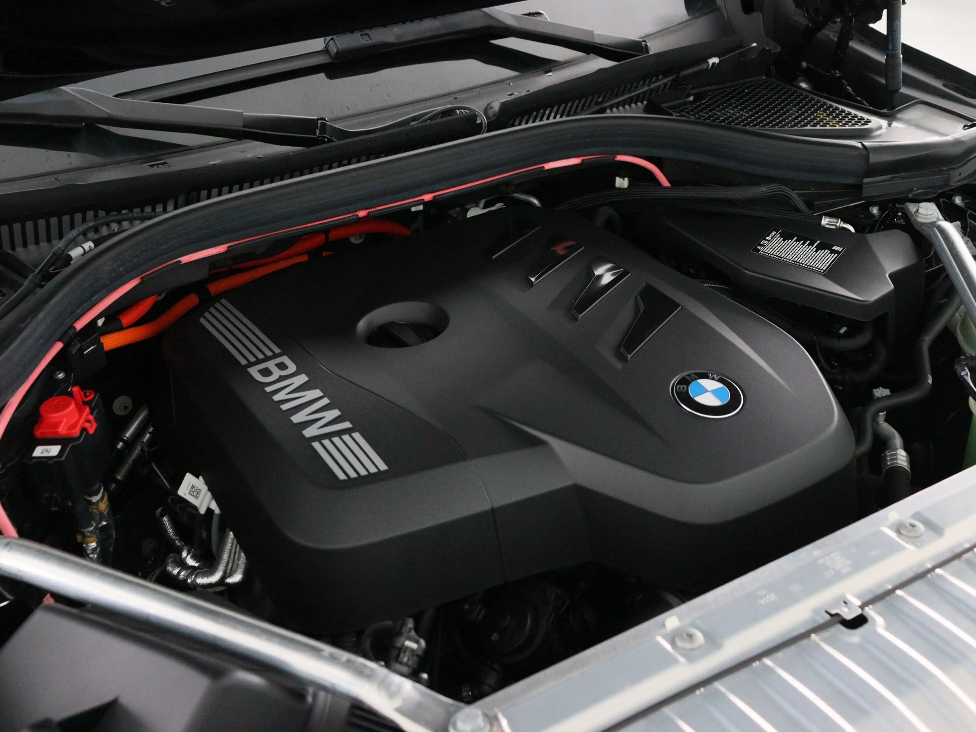 BMW X3 30e xDrive M-Sport — photo 6