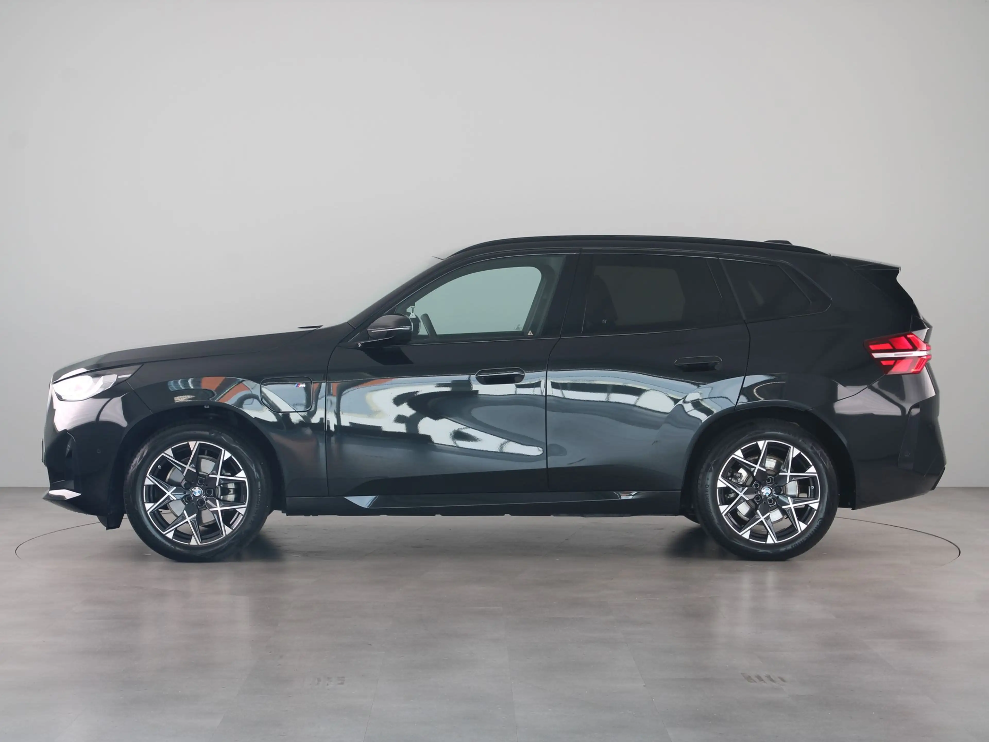BMW X3 30e xDrive M-Sport — photo 14