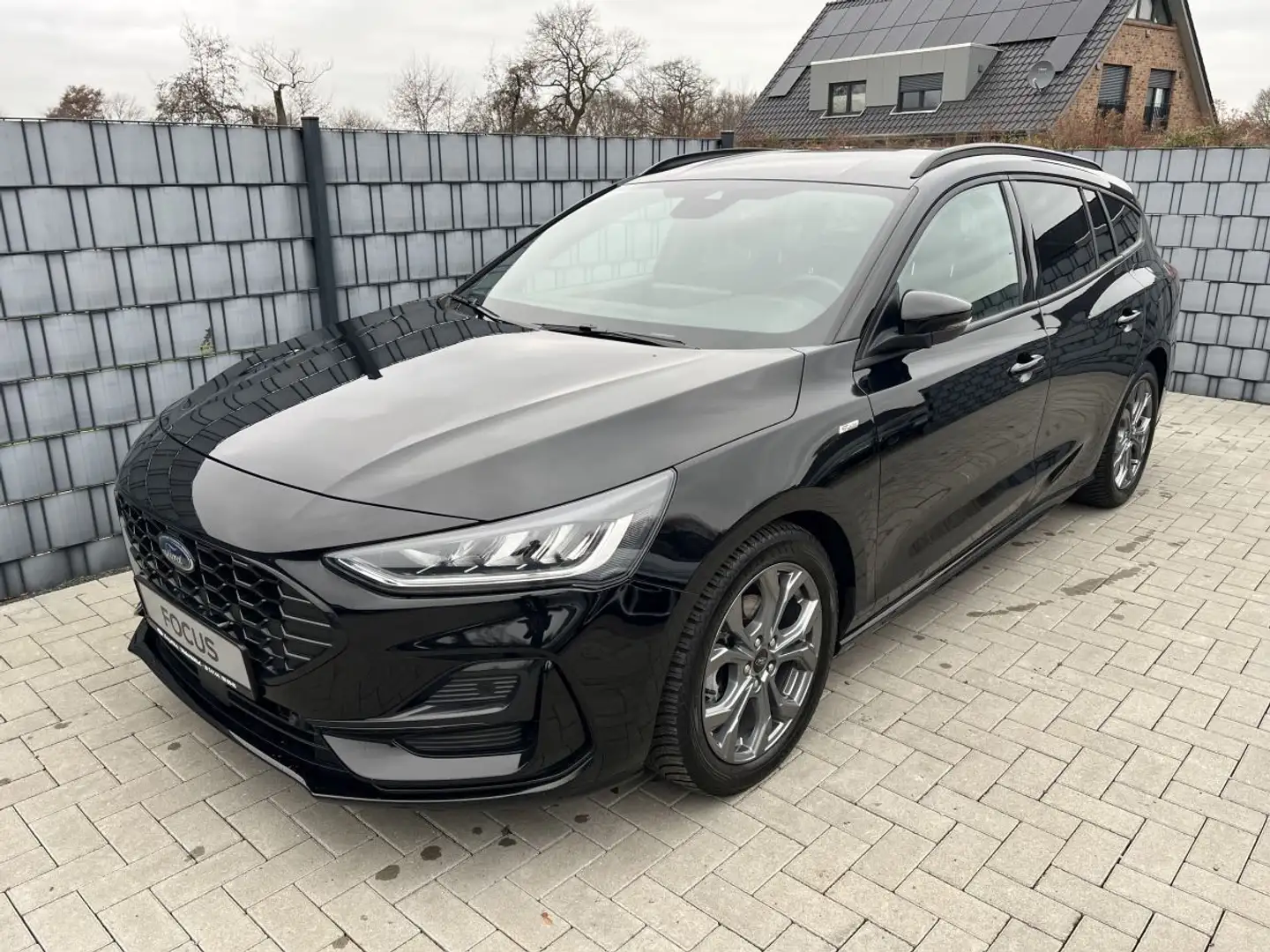 Ford Focus Turnier ST-Line X *TOP Zustand* Noir - 2