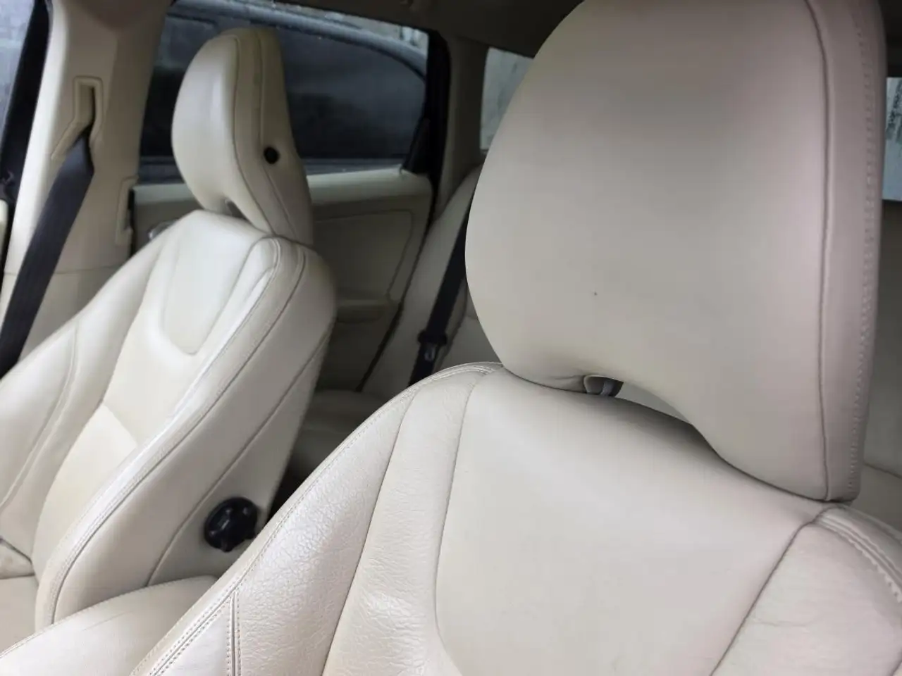 Volvo XC60 снимка Volvo XC60