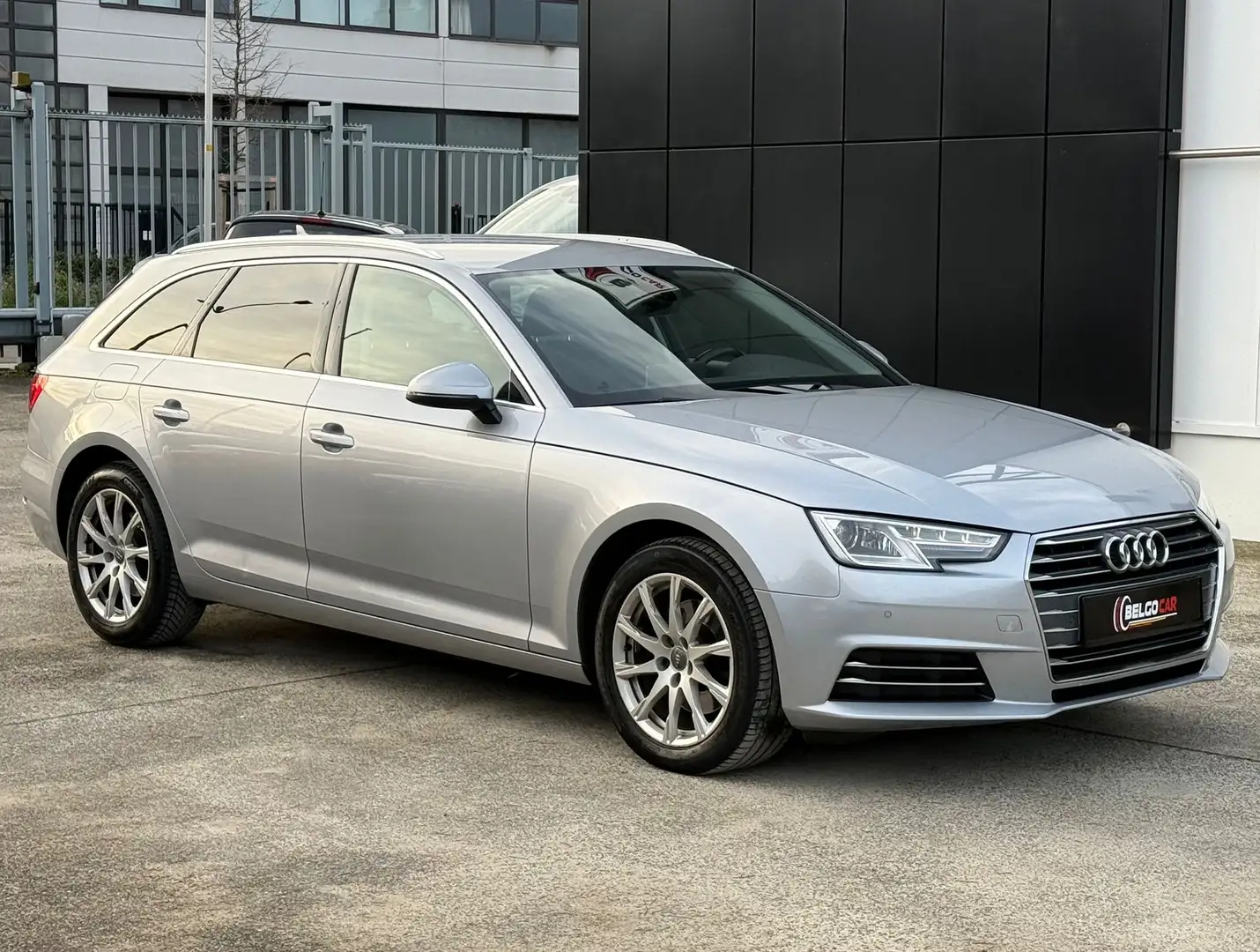 Audi A4 2.0 TDI - AUTOMATIQUE - CONTRÔLE TECHNIQUE OK Argent - 1